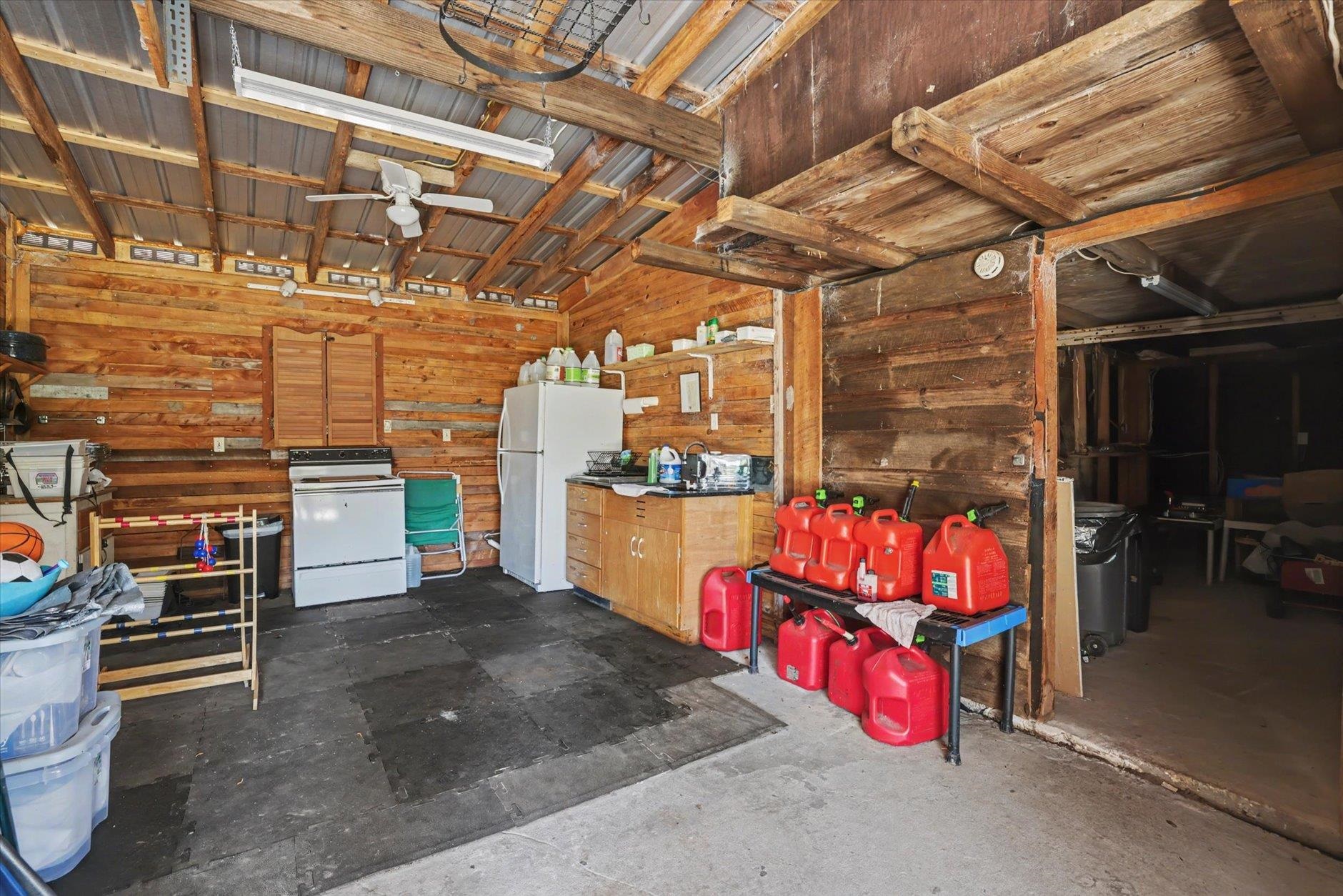 2184 Tram Road