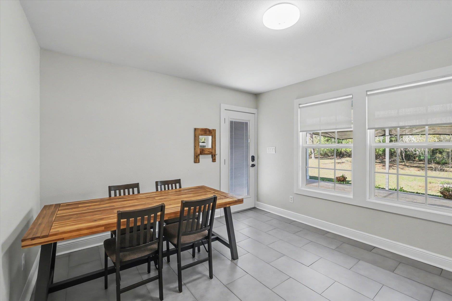 2184 Tram Road