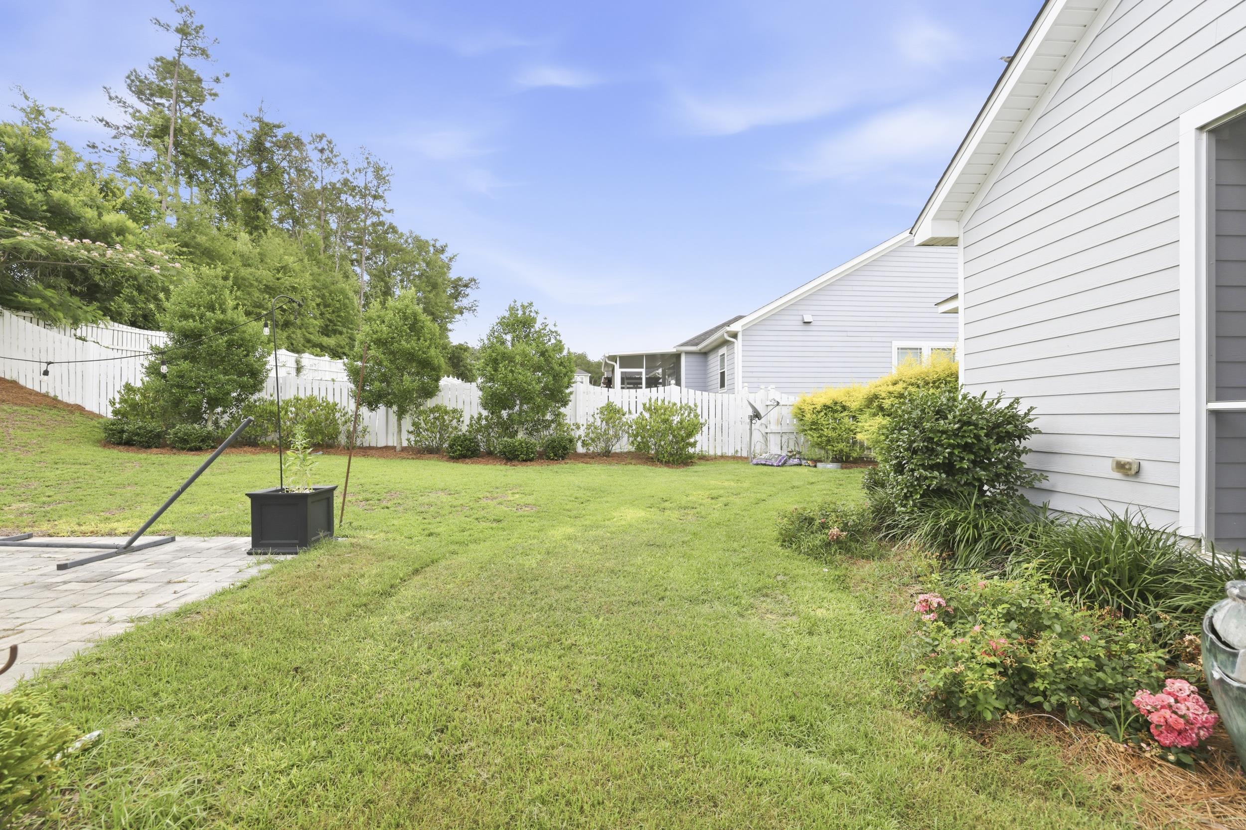 2552 MOUNT VERNON Lane