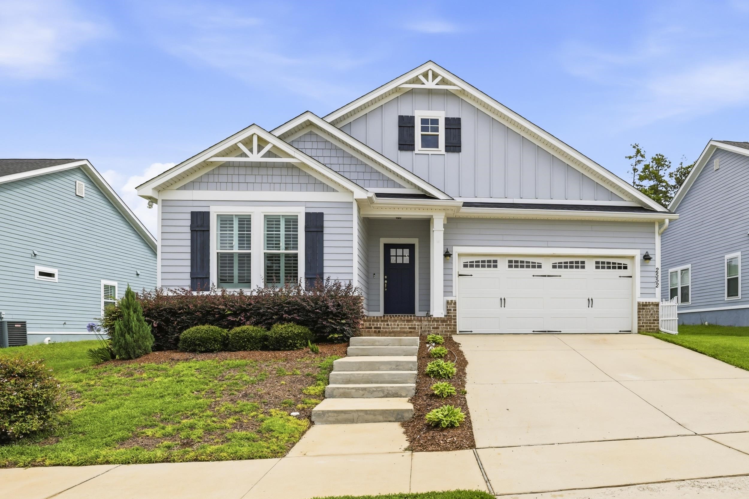 2552 MOUNT VERNON Lane