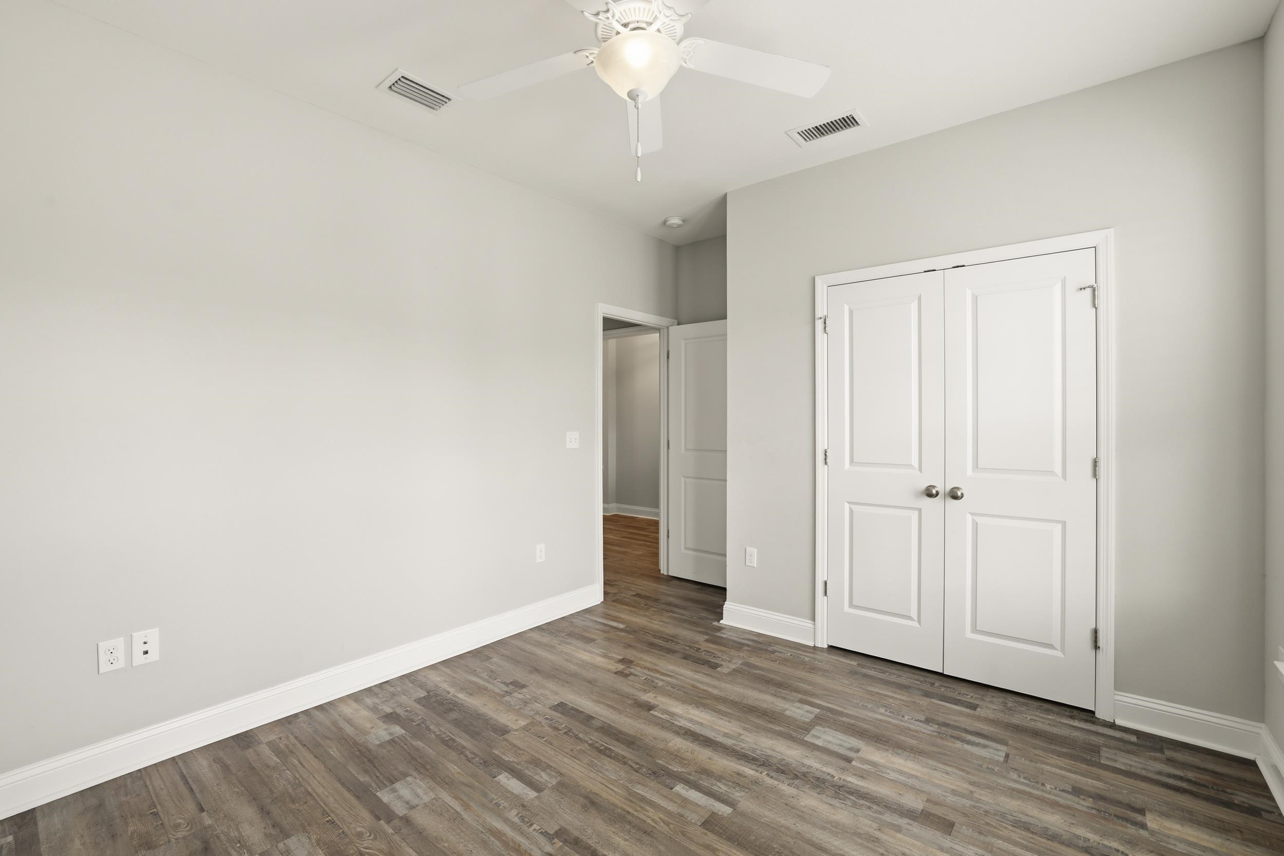 2552 MOUNT VERNON Lane