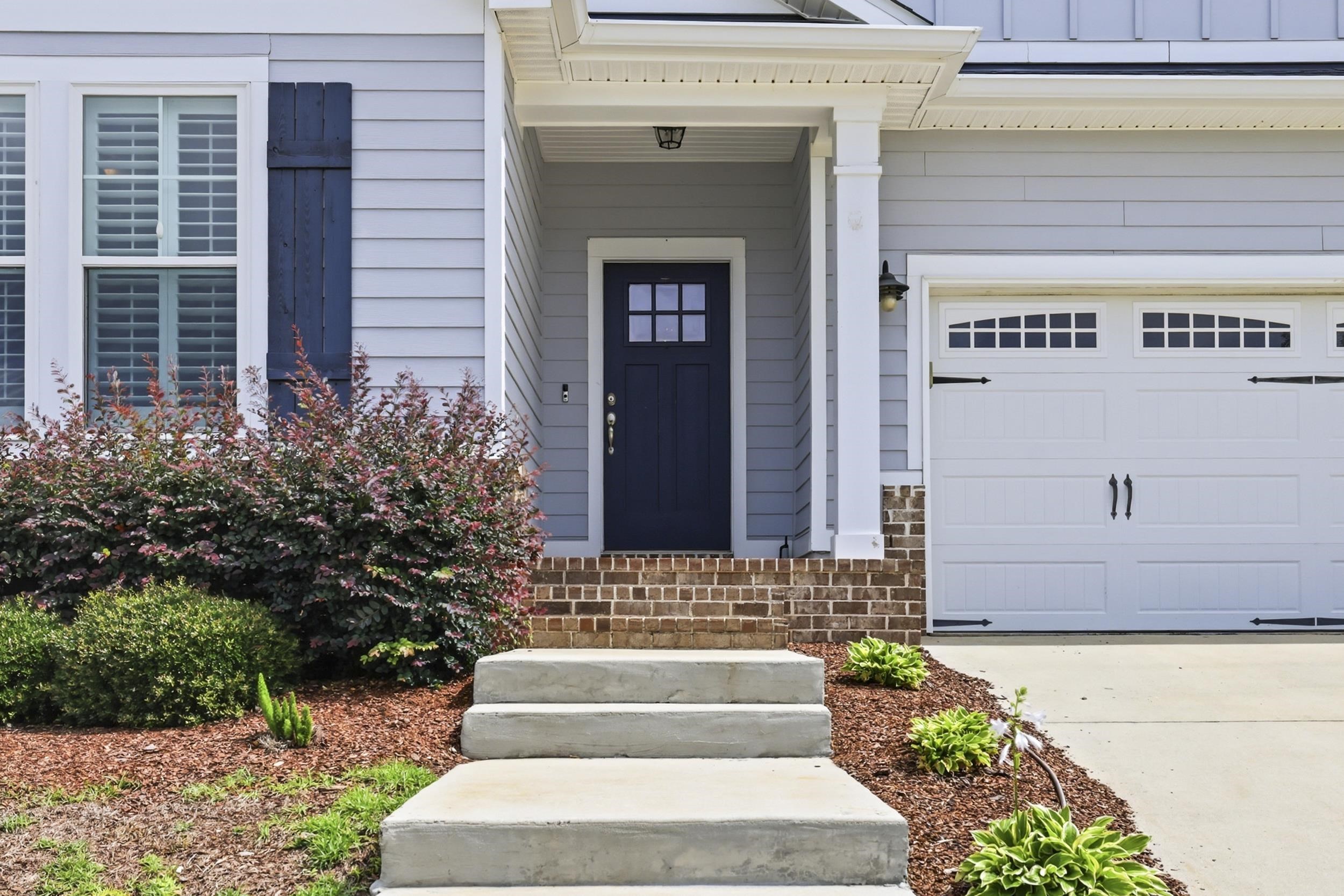 2552 MOUNT VERNON Lane