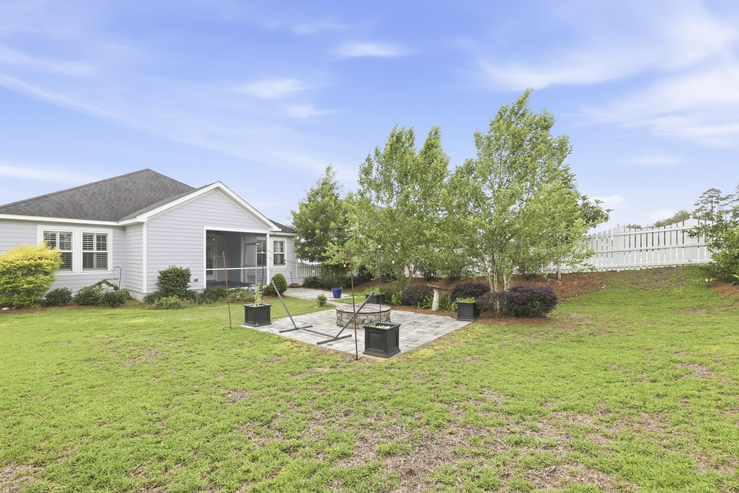 2552 MOUNT VERNON Lane