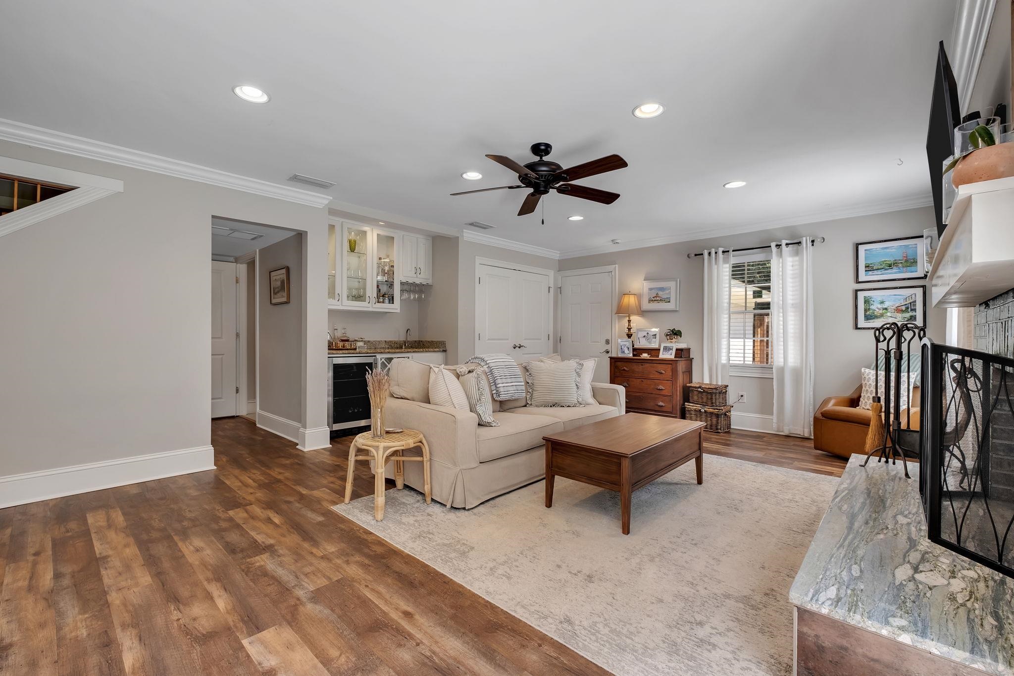 2605 ARMSTRONG Road