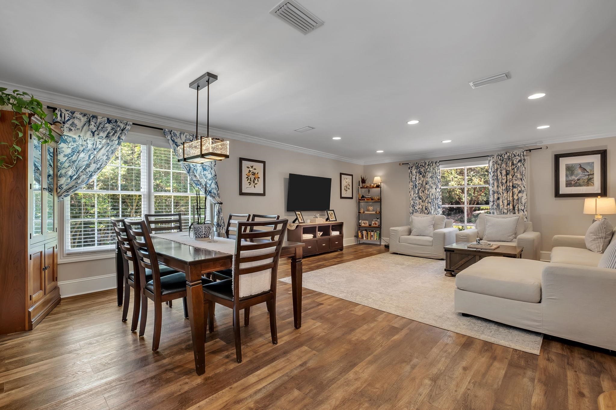 2605 ARMSTRONG Road