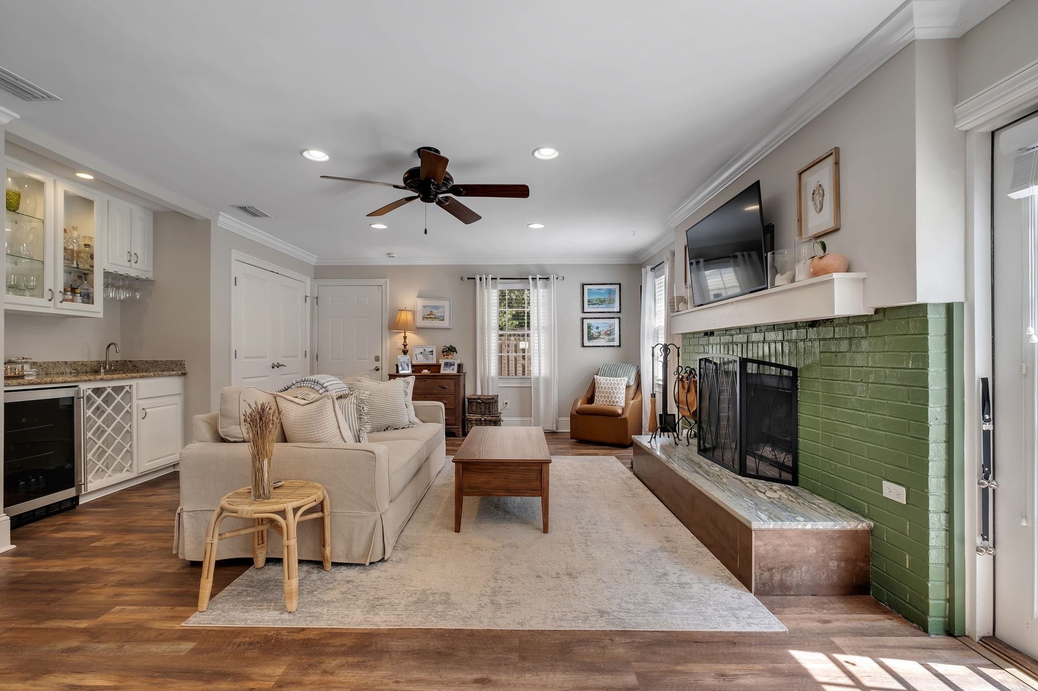 2605 ARMSTRONG Road