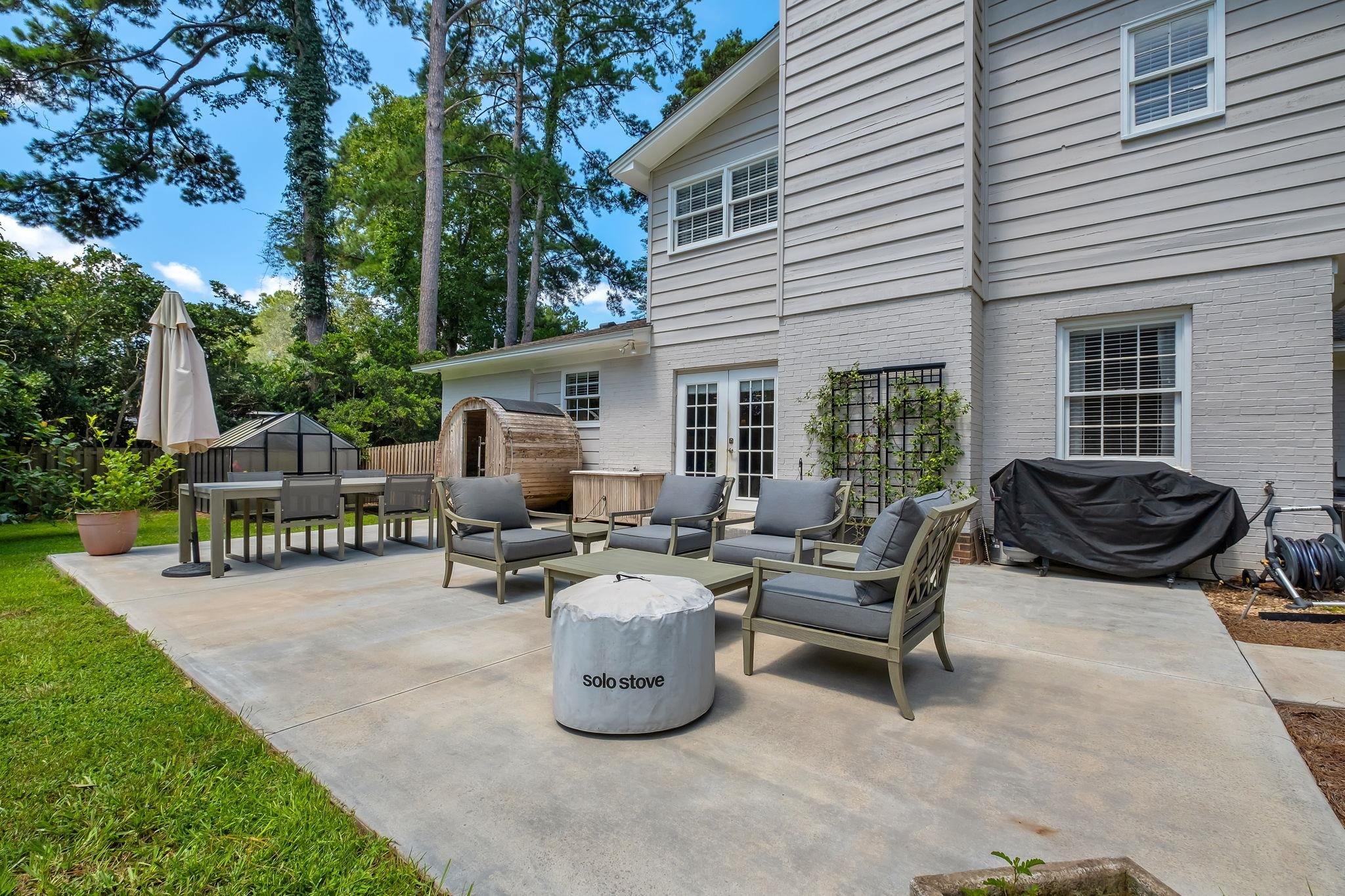 2605 ARMSTRONG Road