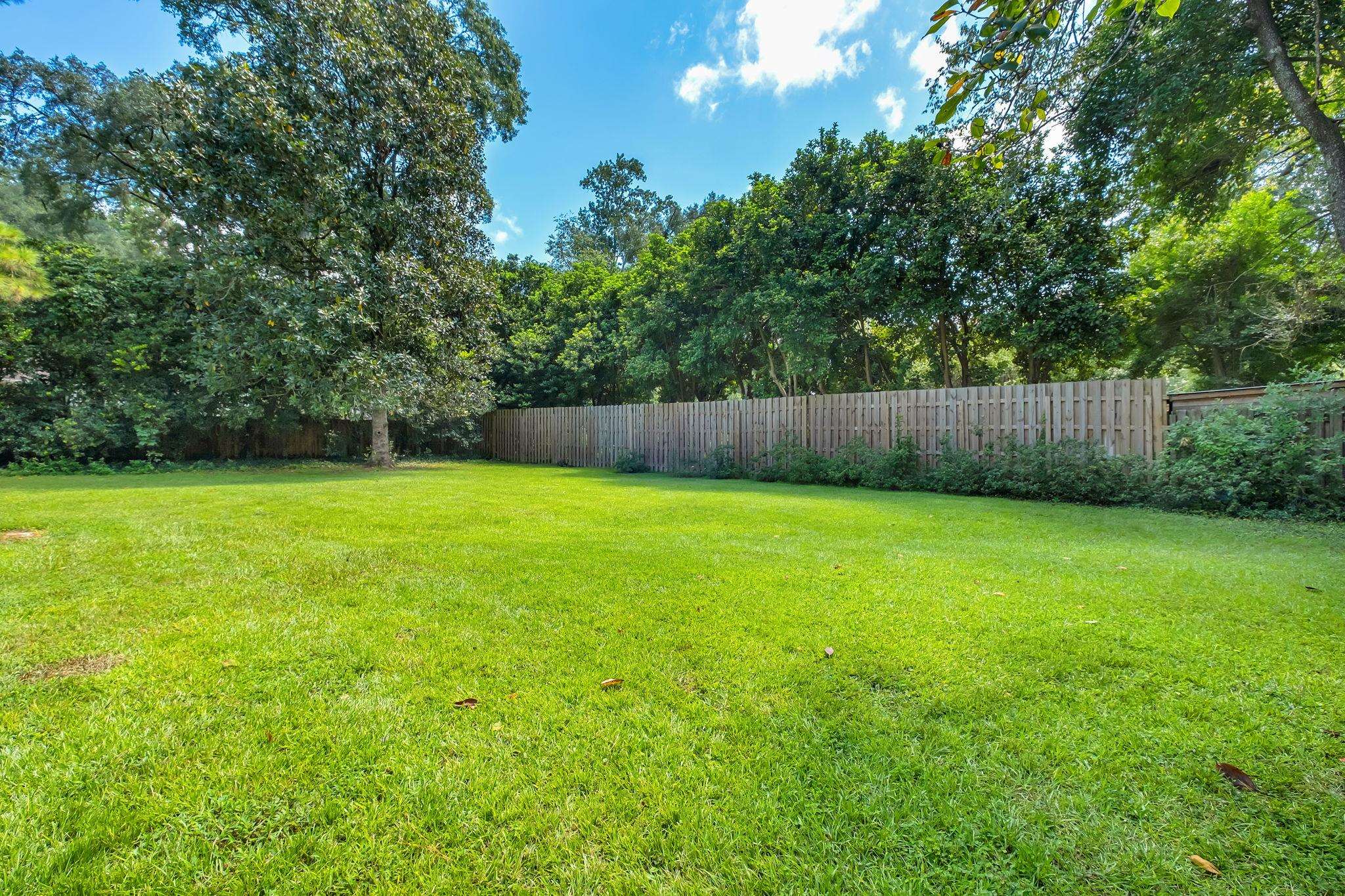 2605 ARMSTRONG Road