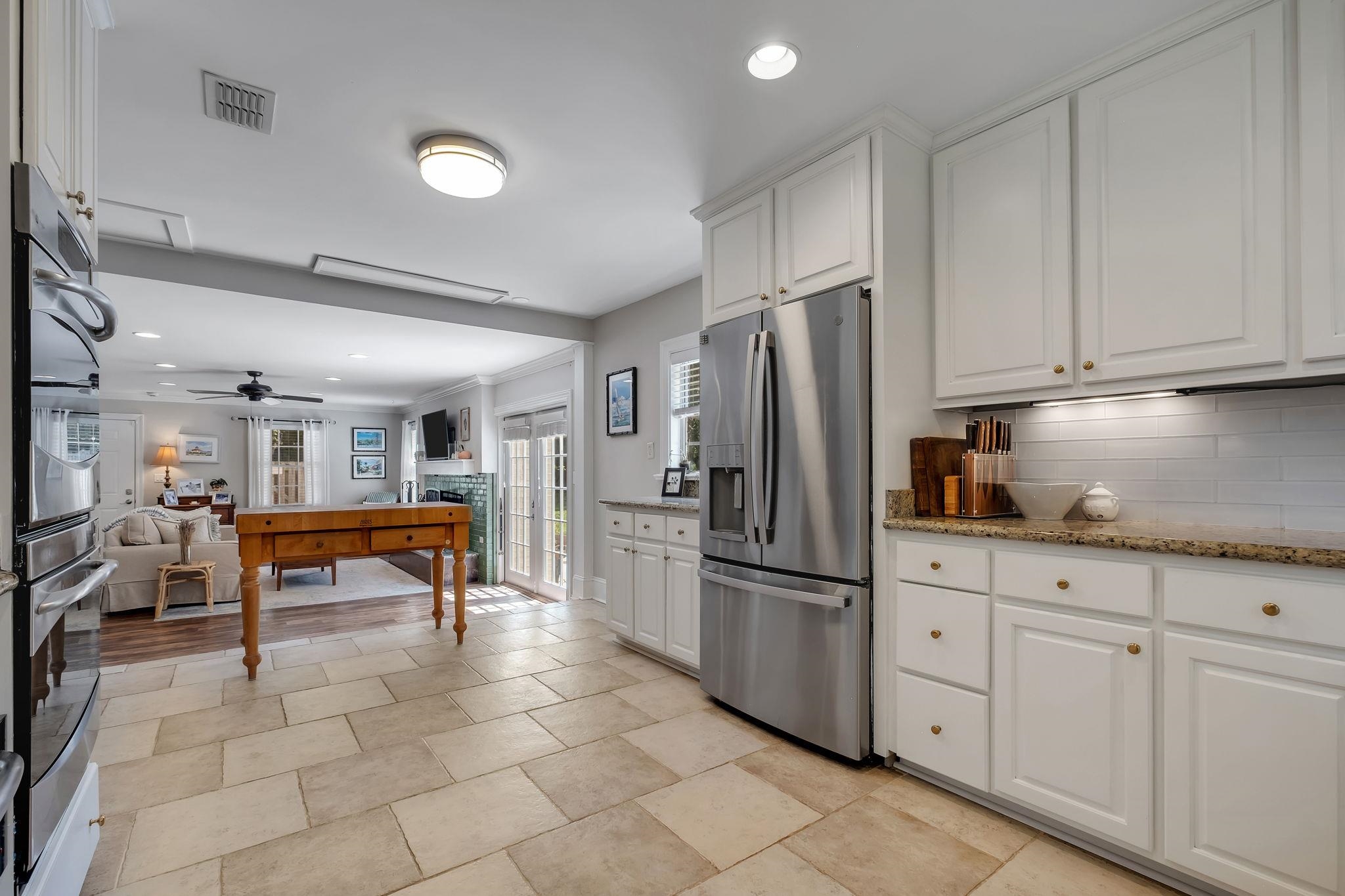 2605 ARMSTRONG Road