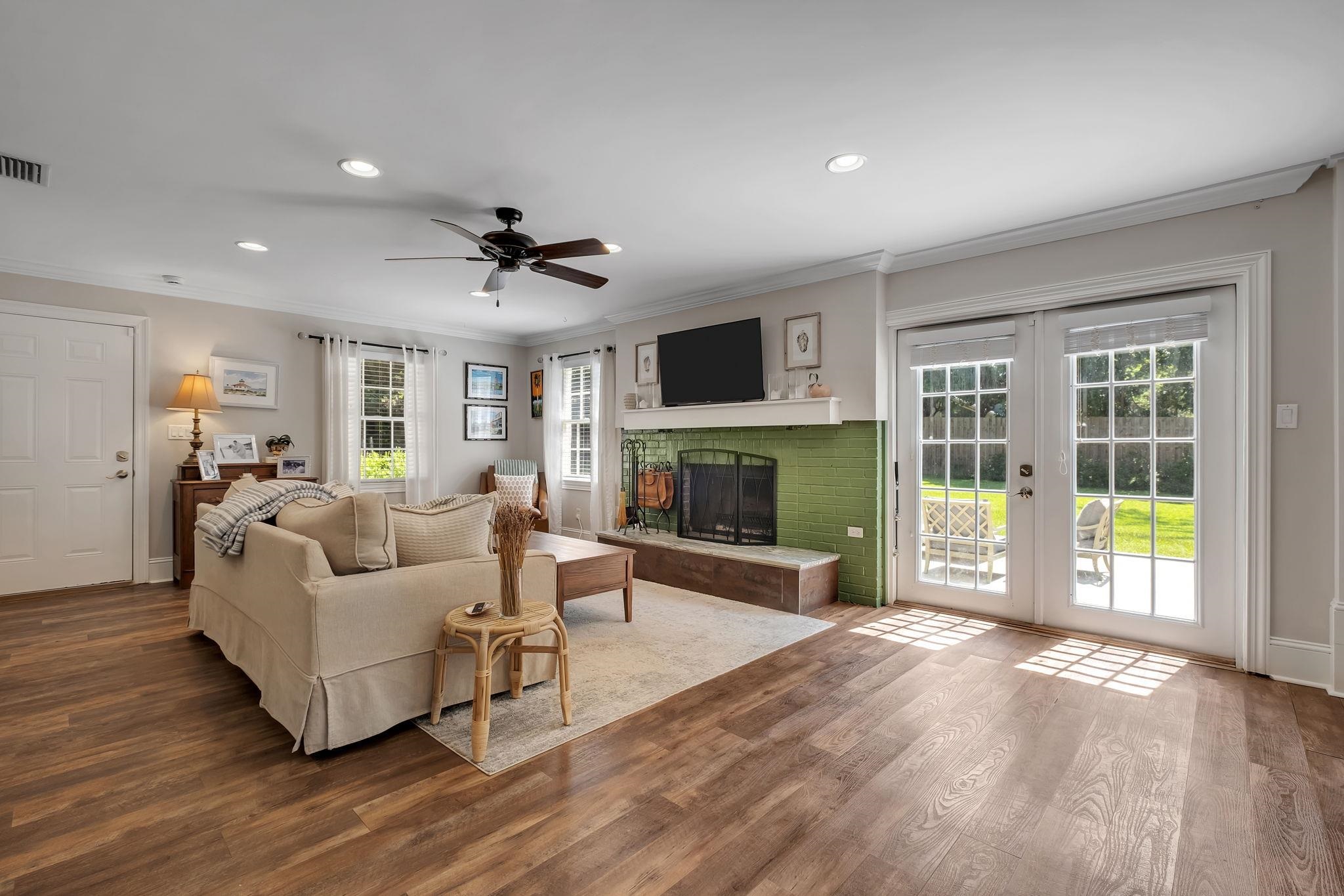 2605 ARMSTRONG Road