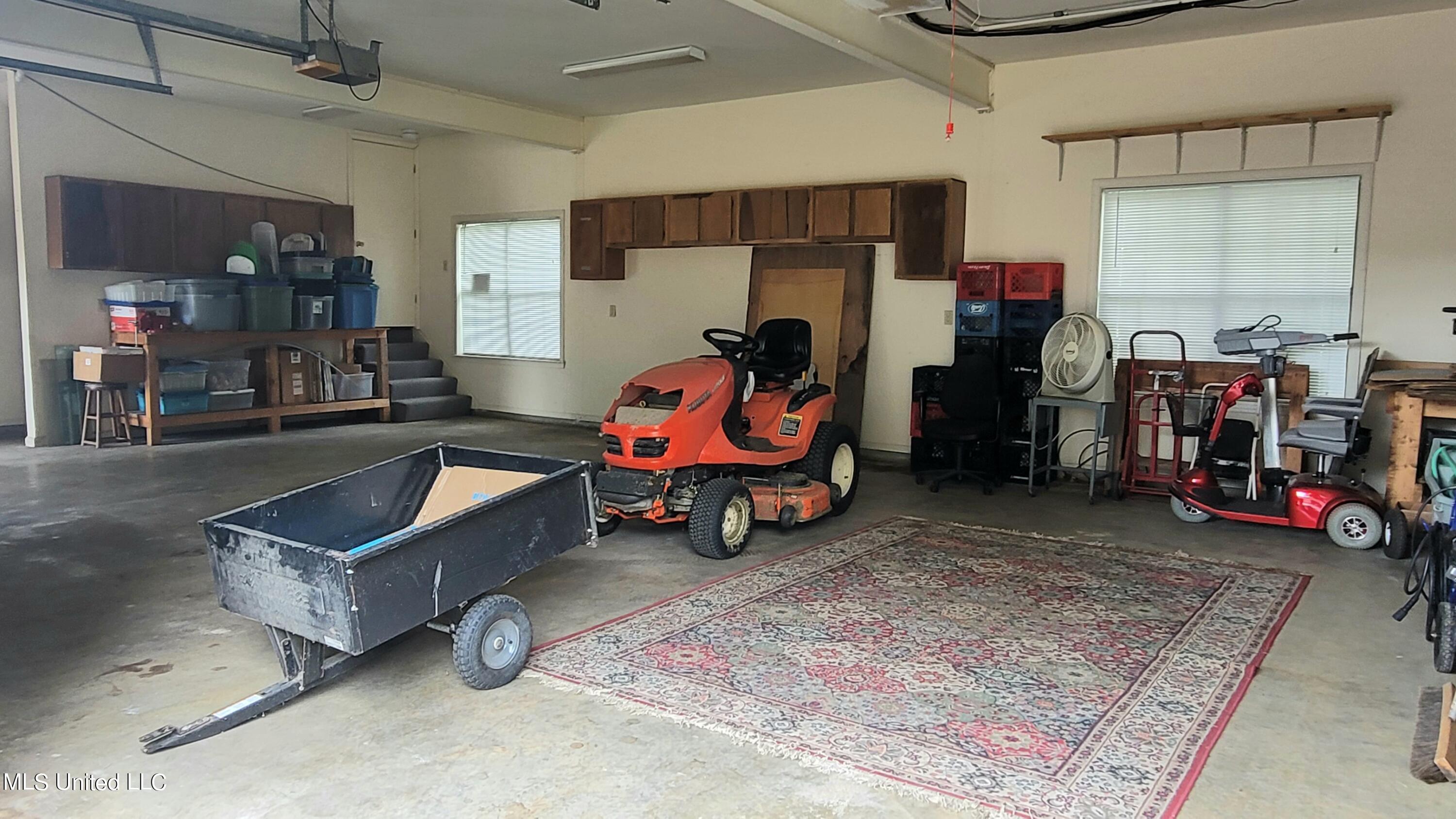 831 W Green T Boulevard