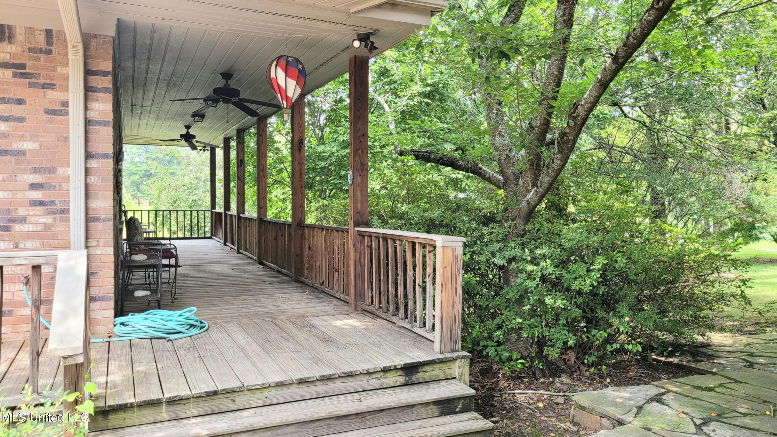 831 W Green T Boulevard