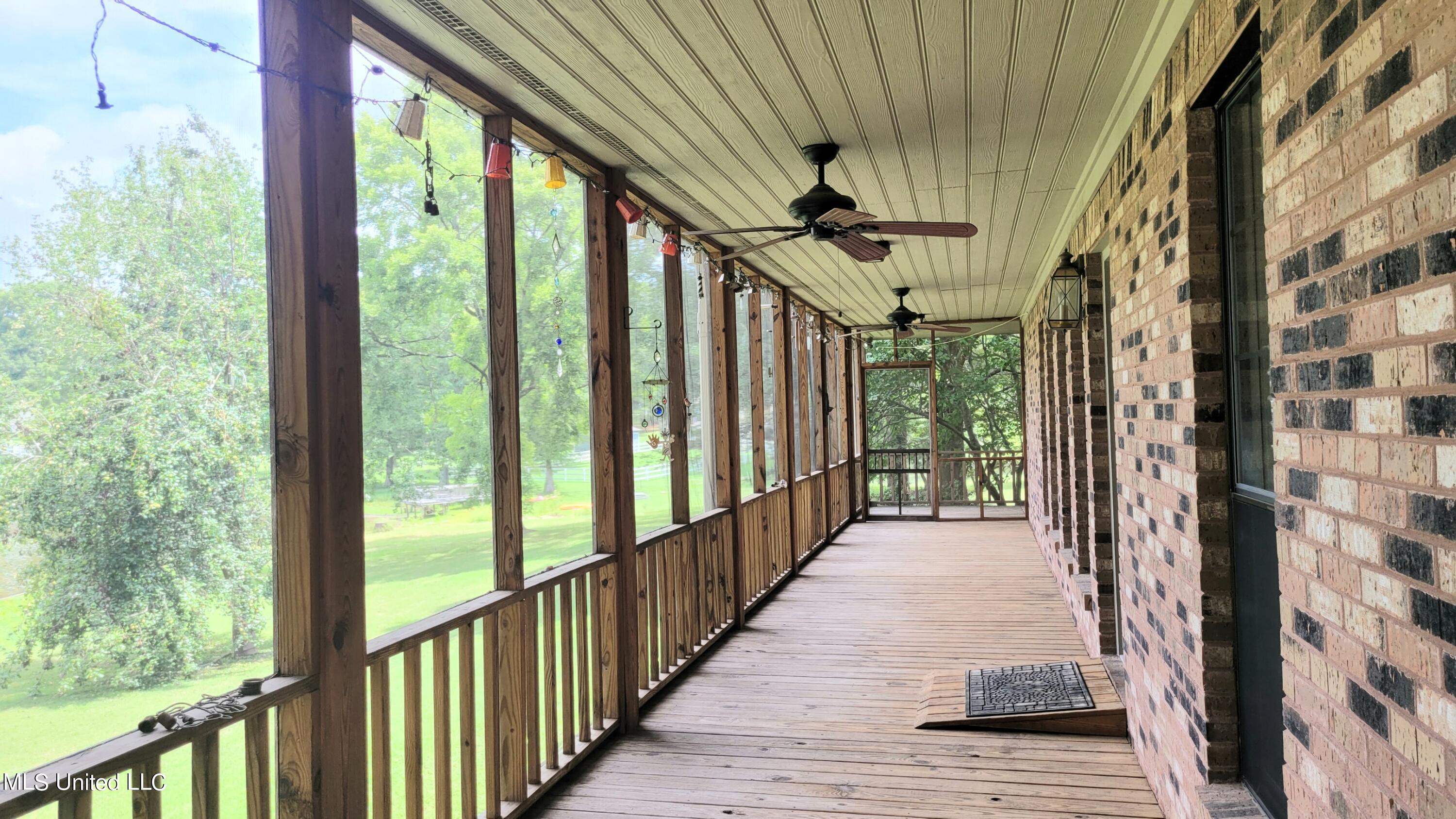 831 W Green T Boulevard