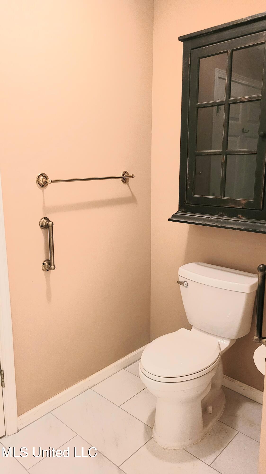 831 W Green T Boulevard