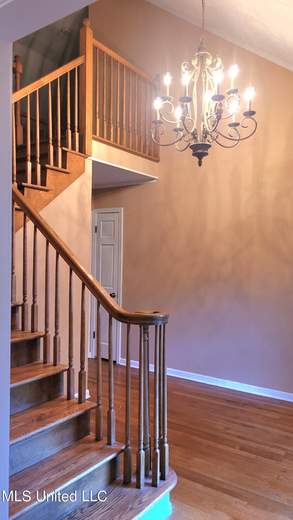 831 W Green T Boulevard