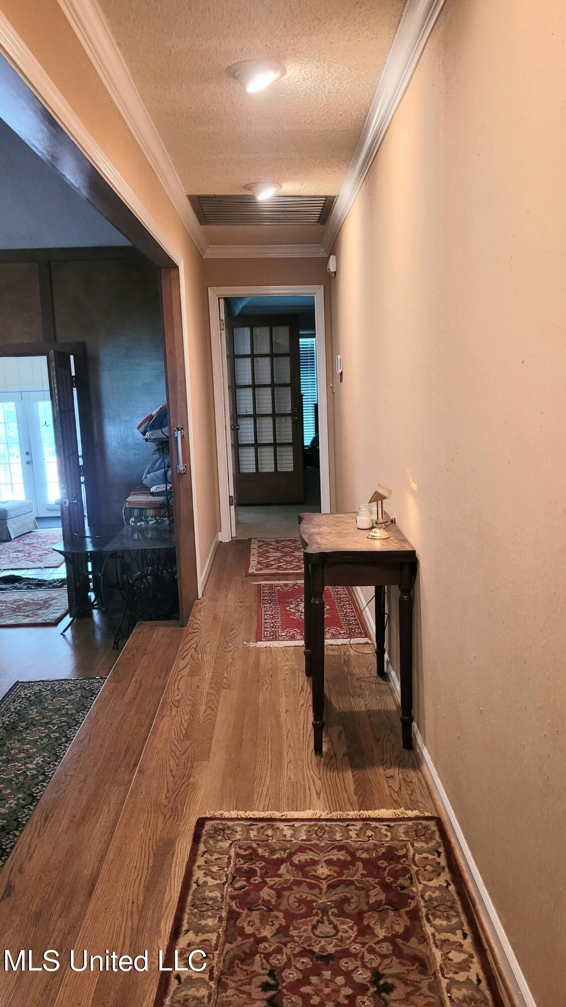 831 W Green T Boulevard