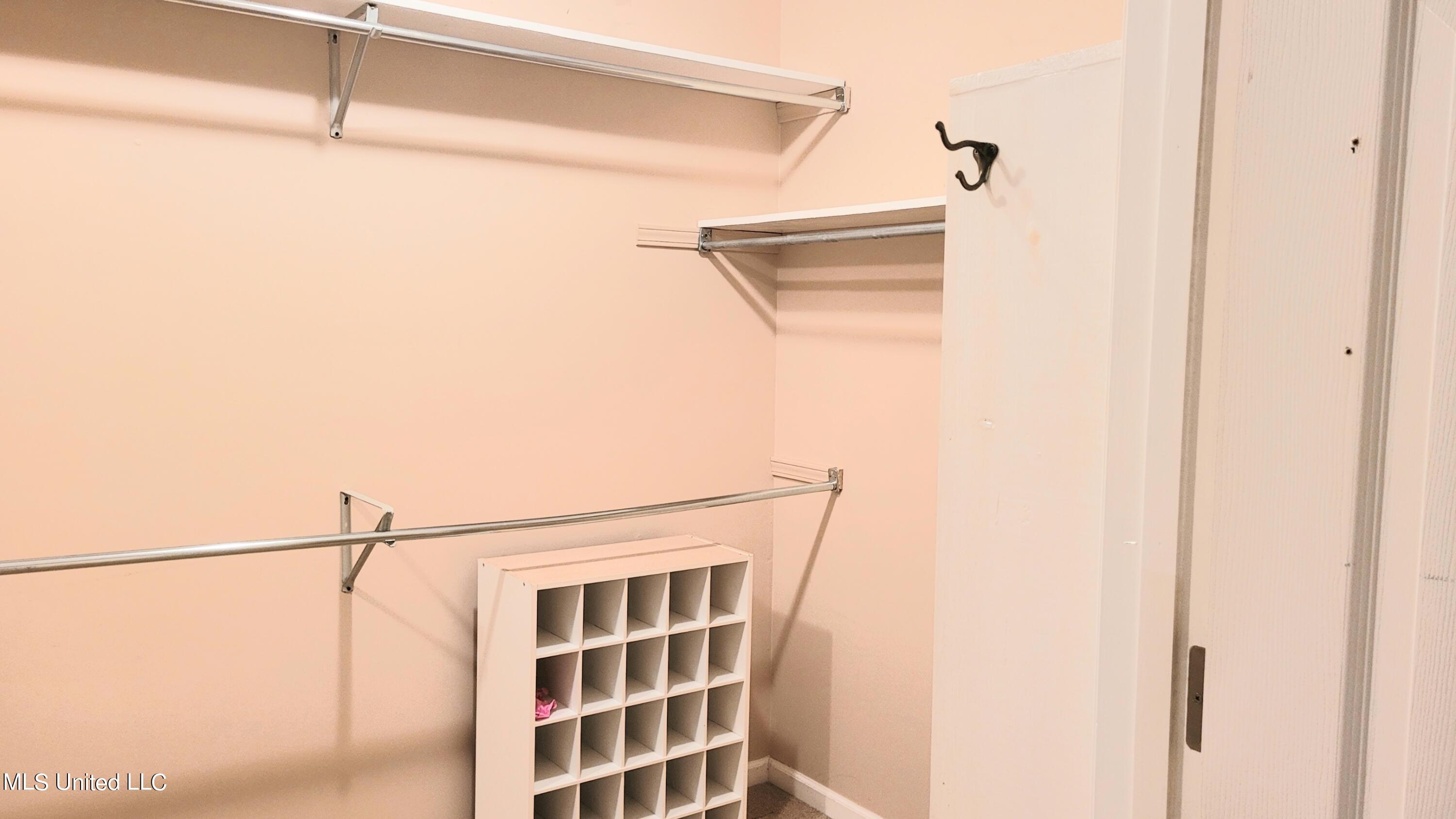 831 W Green T Boulevard