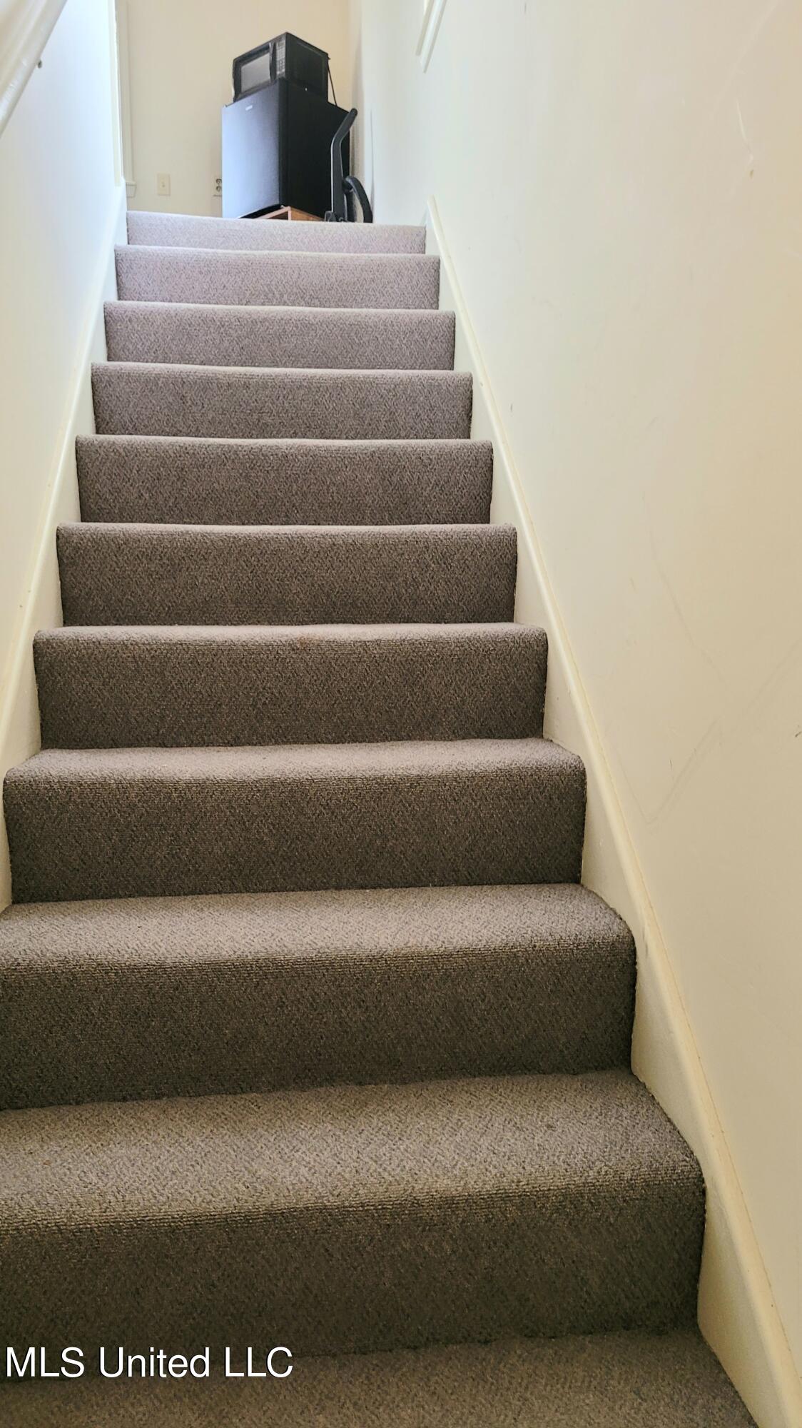 831 W Green T Boulevard