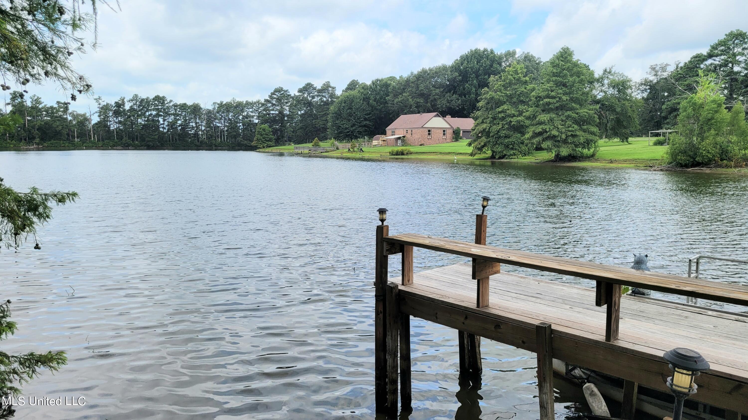 831 W Green T Boulevard