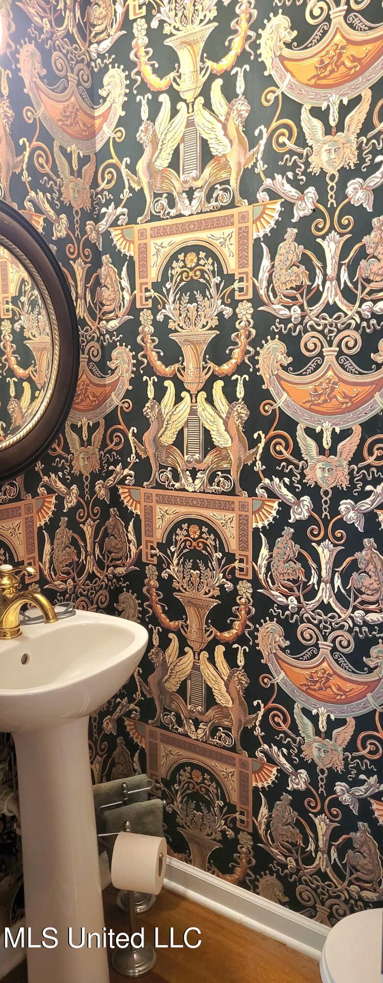 831 W Green T Boulevard