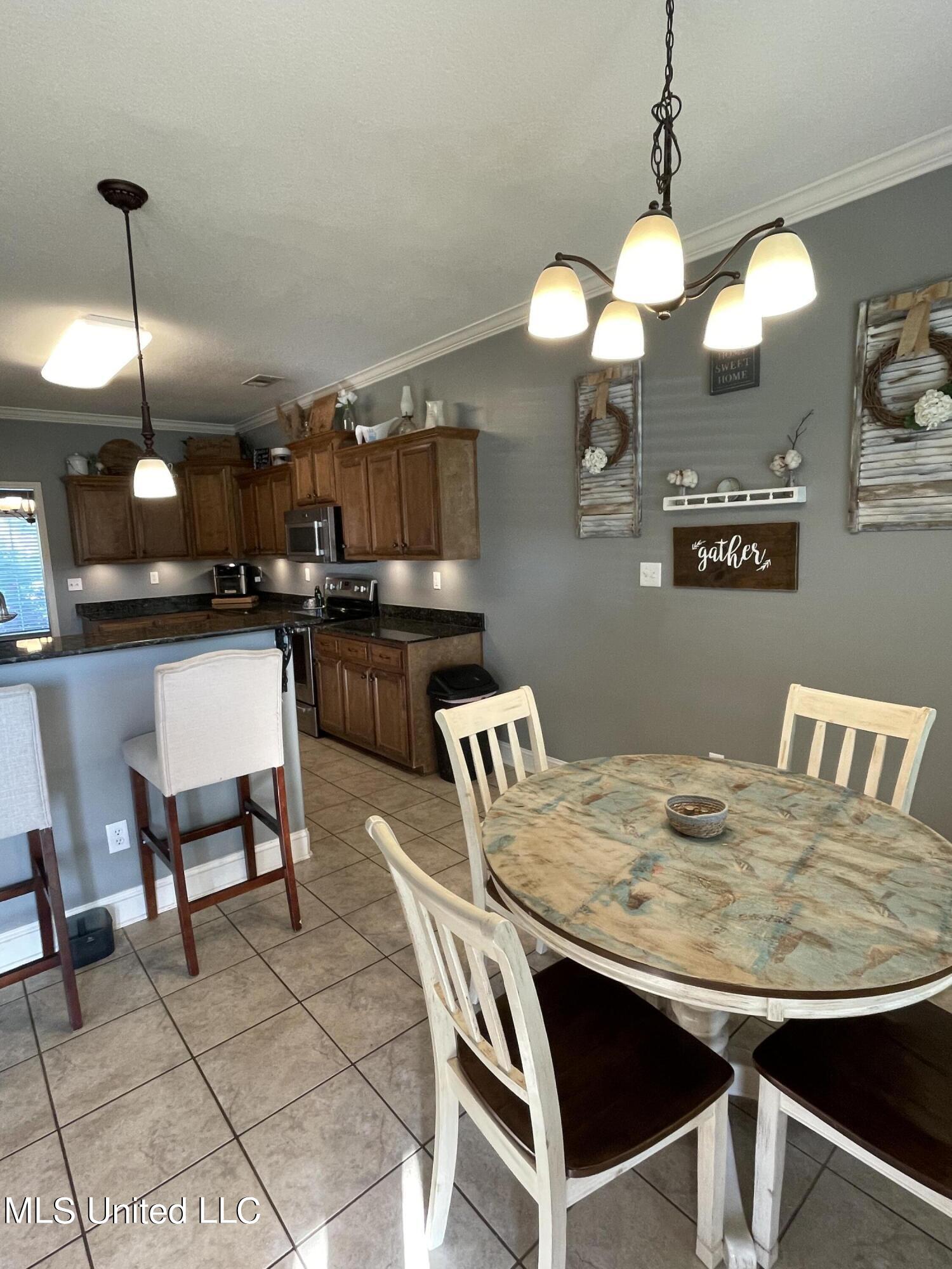 1253 Heritage Lake Drive