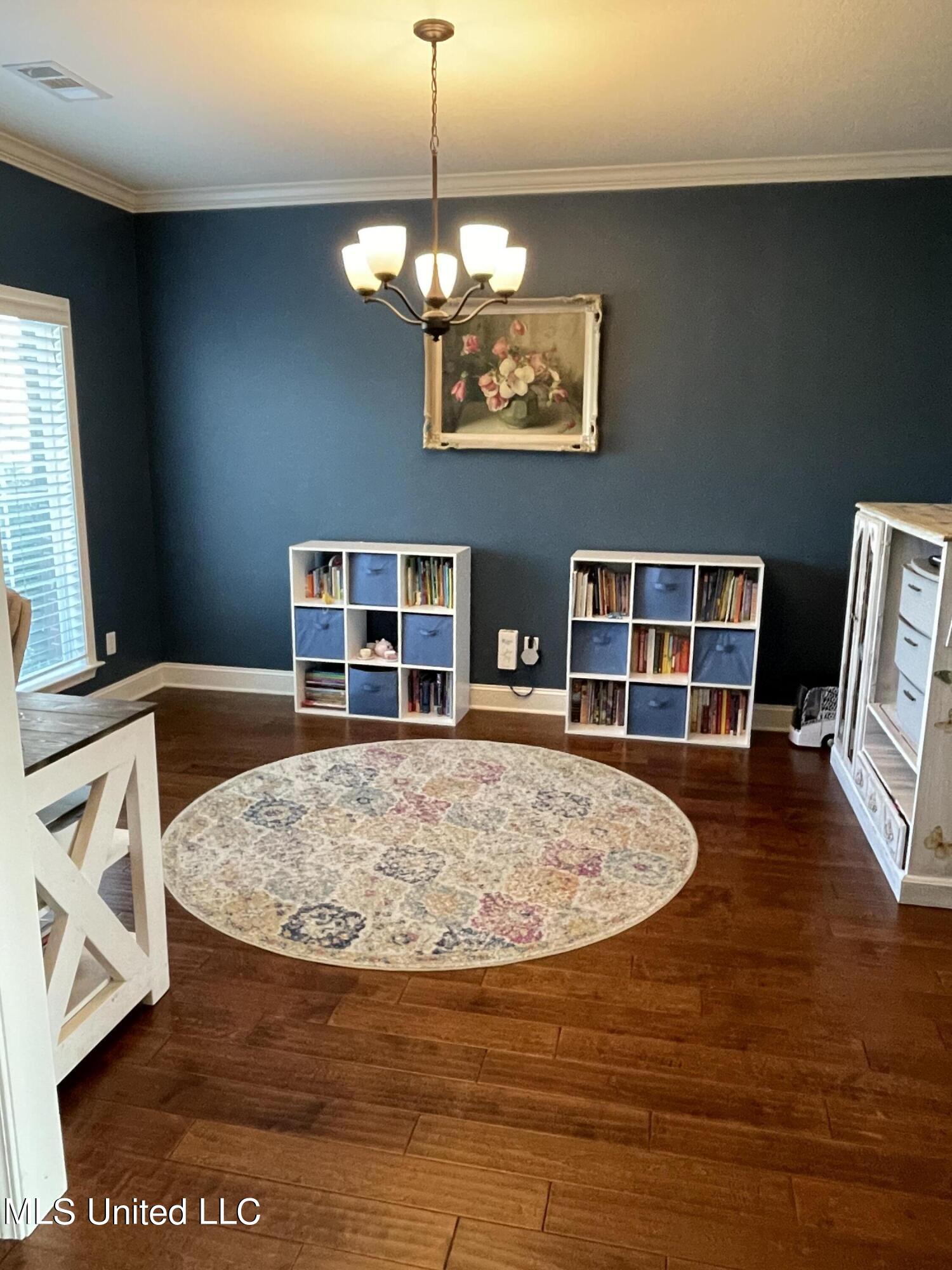 1253 Heritage Lake Drive