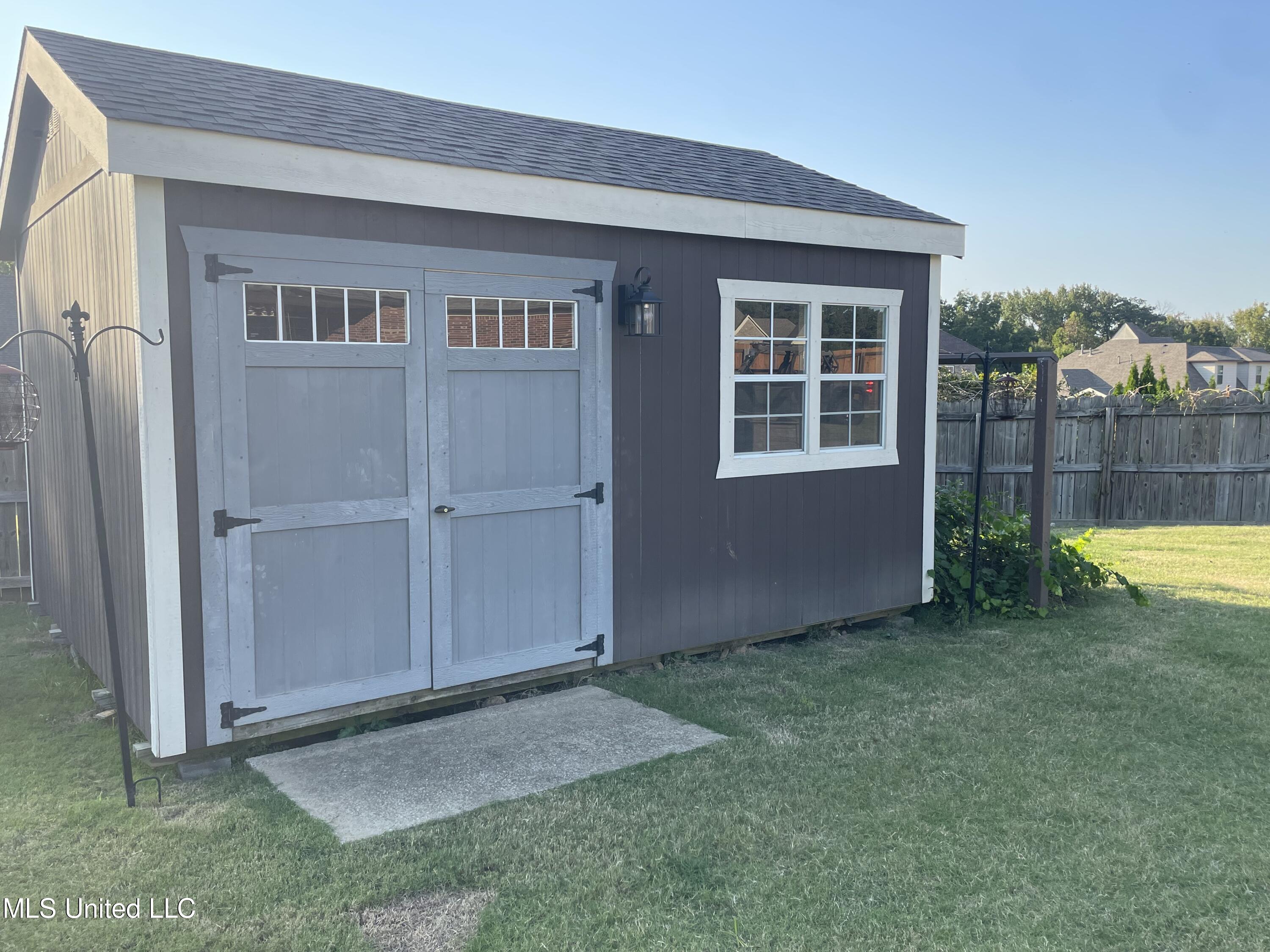 1253 Heritage Lake Drive