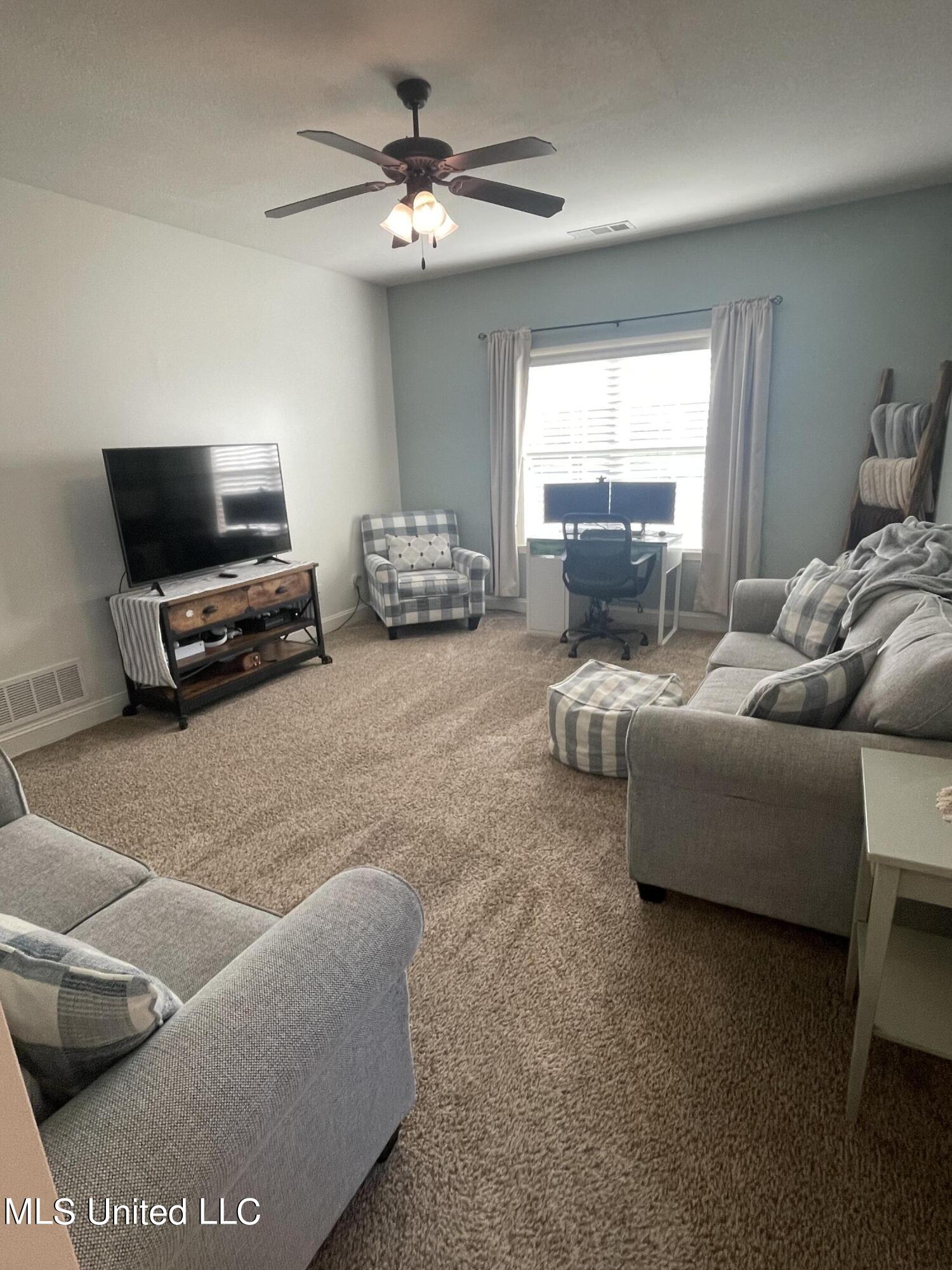 1253 Heritage Lake Drive