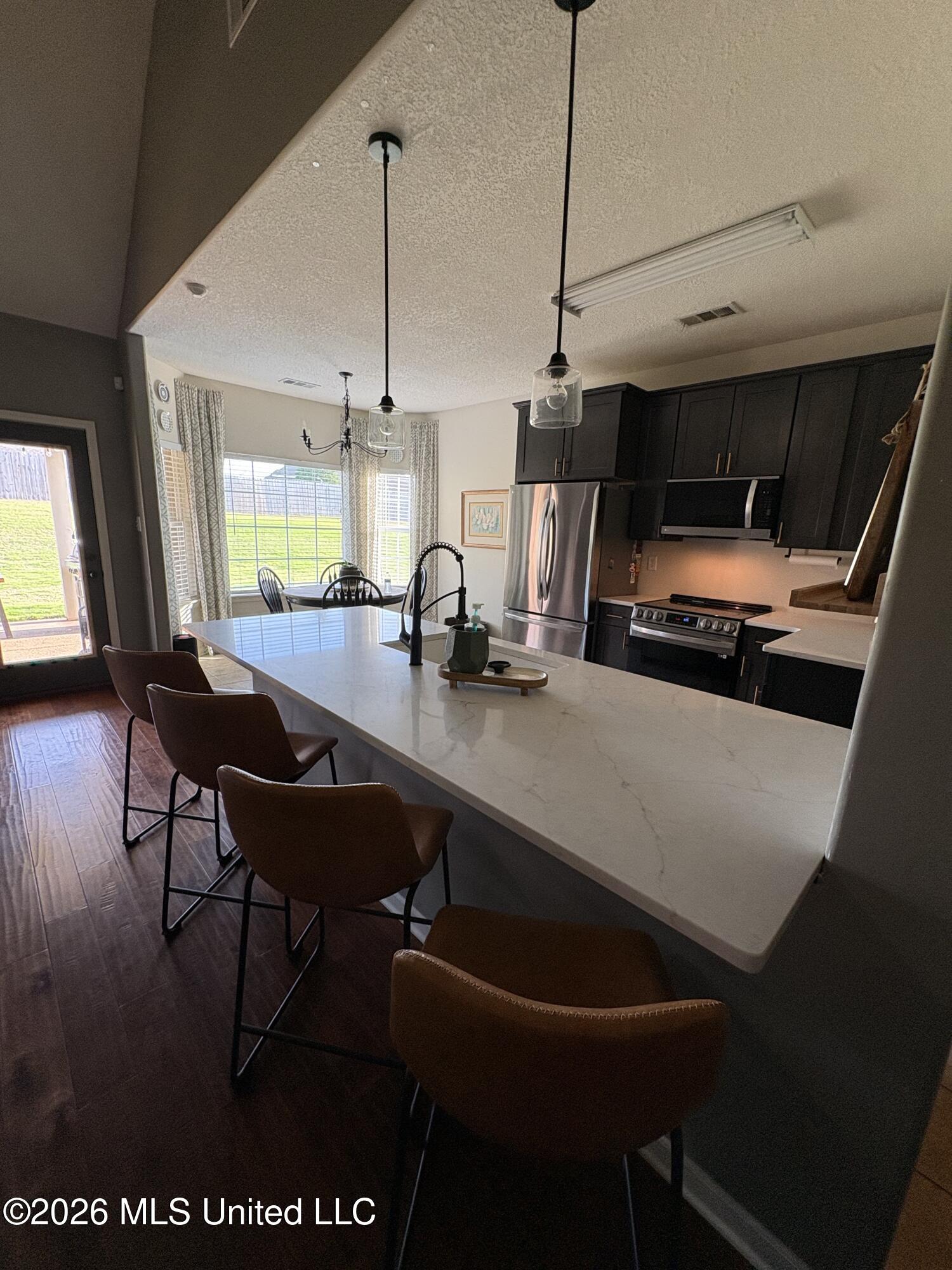 1261 Heritage Lake Drive