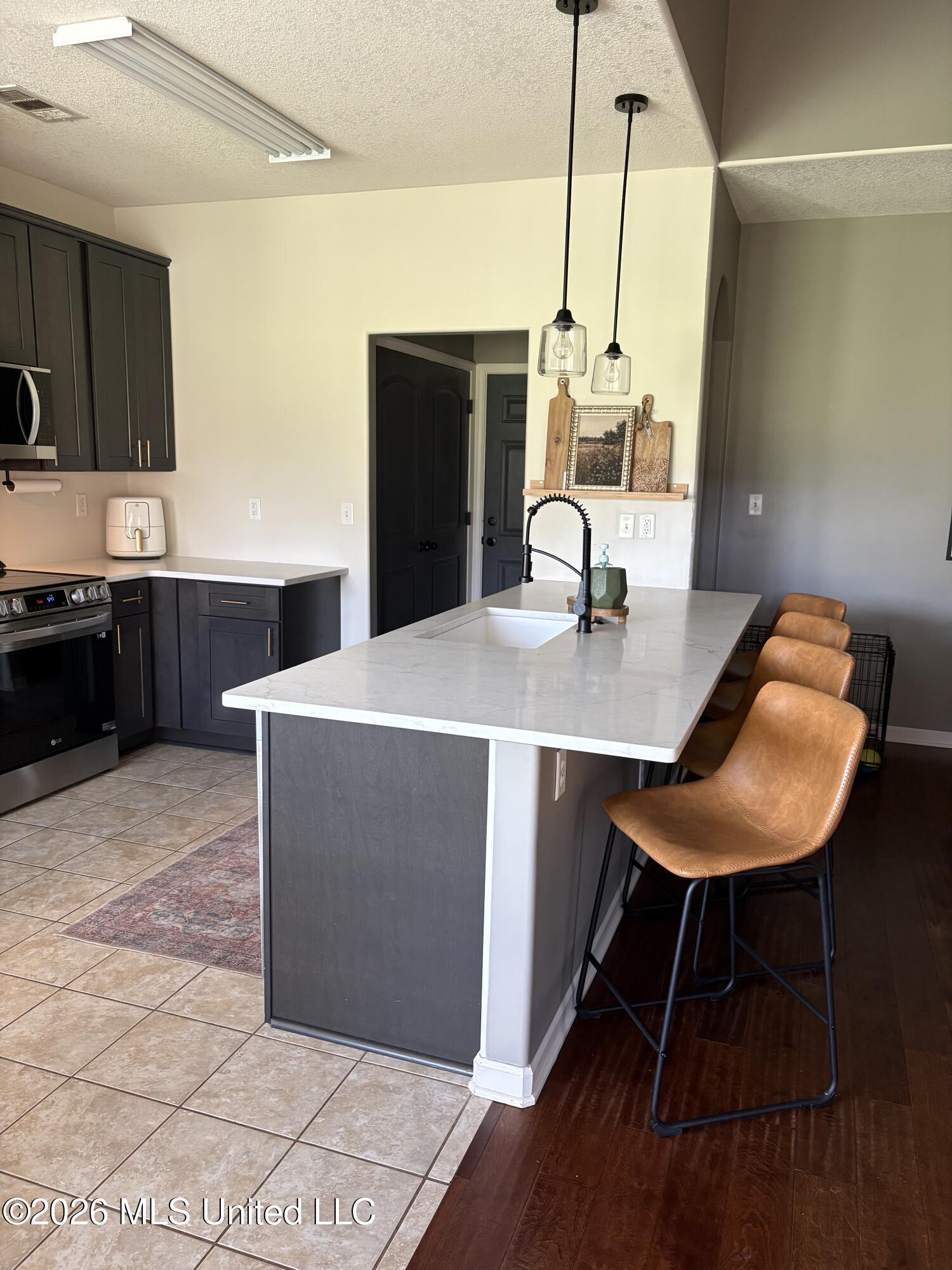 1261 Heritage Lake Drive