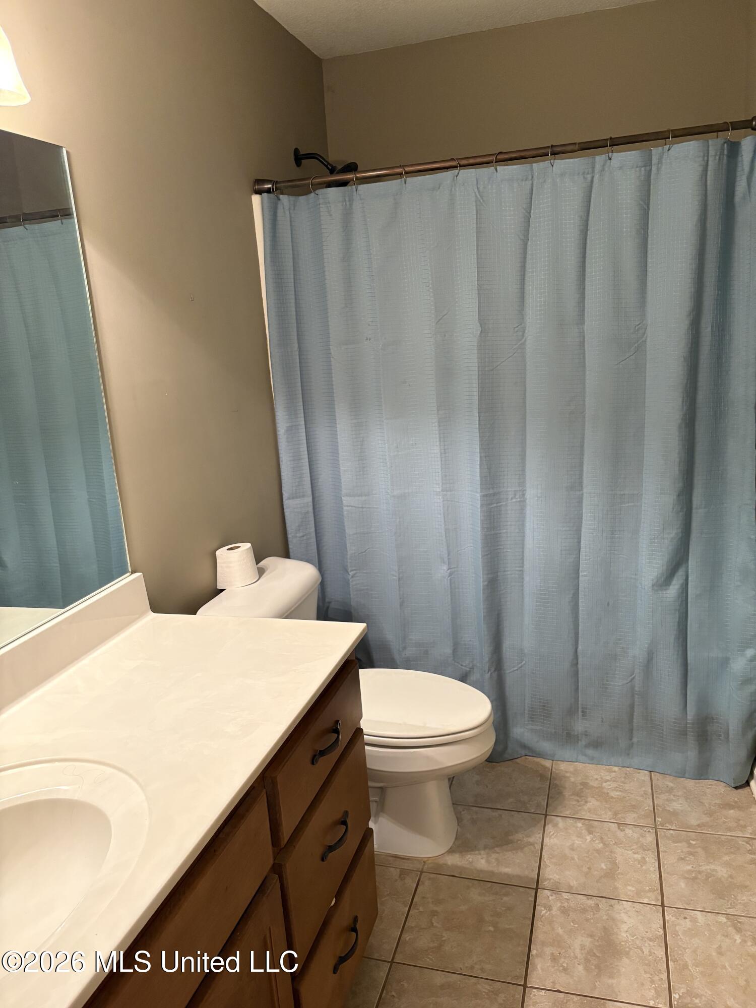 1261 Heritage Lake Drive