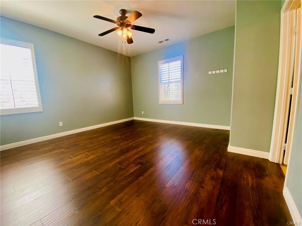 8698 Forest Park