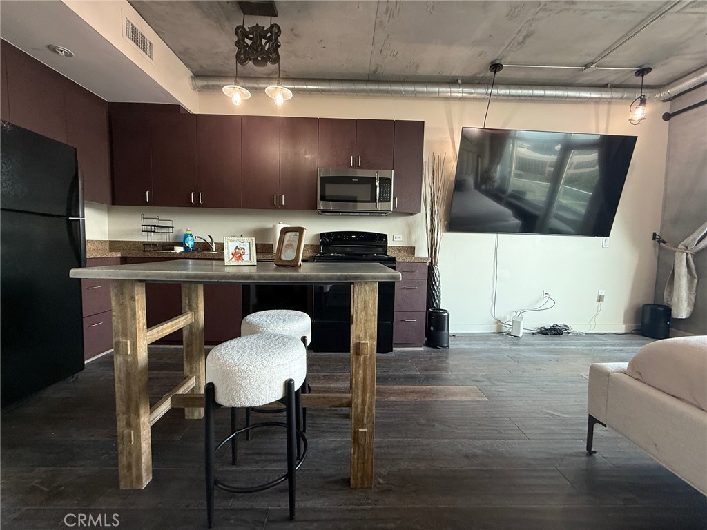 1080 Park Boulevard 706