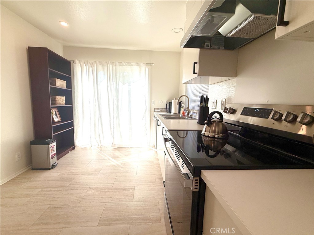 14901 Waverly Lane