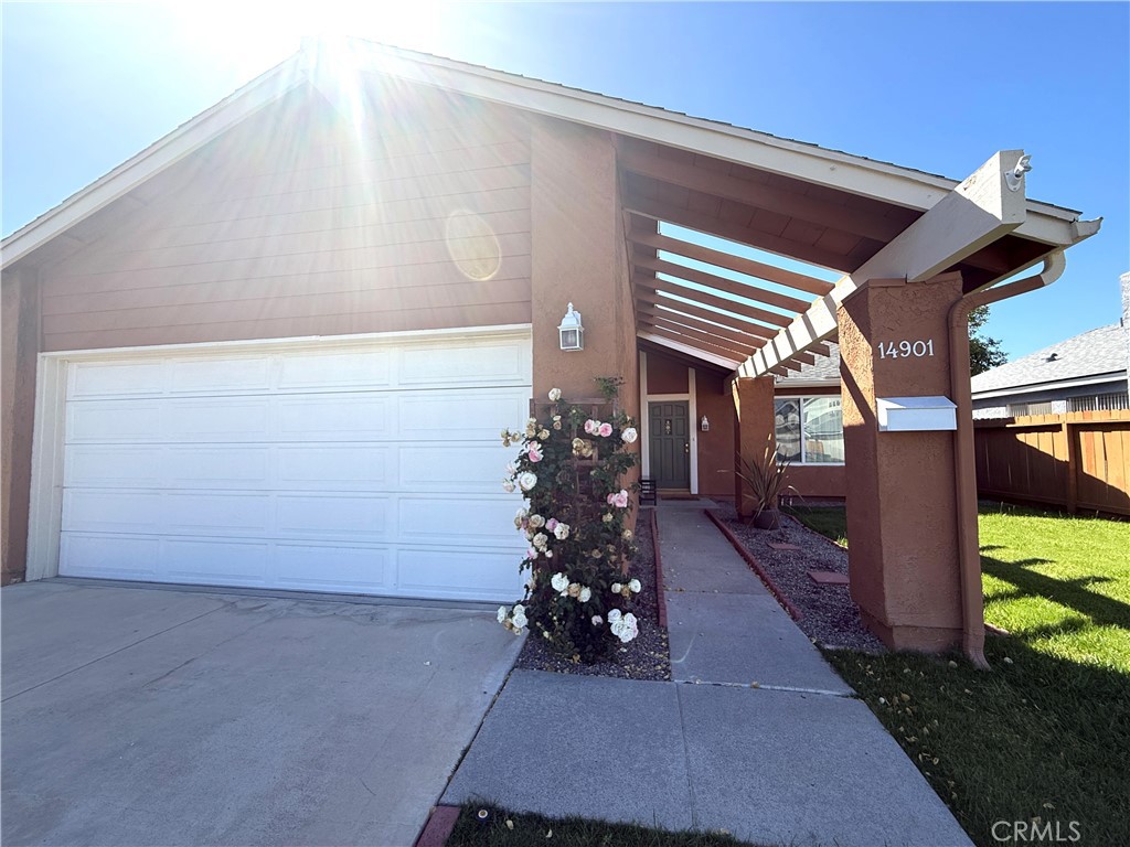 14901 Waverly Lane