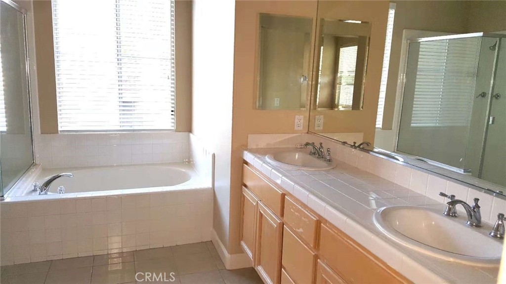 12421 N La Coste Drive