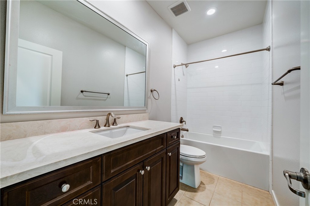 159 Newington