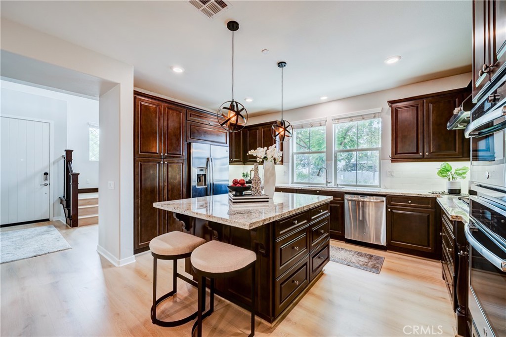159 Newington