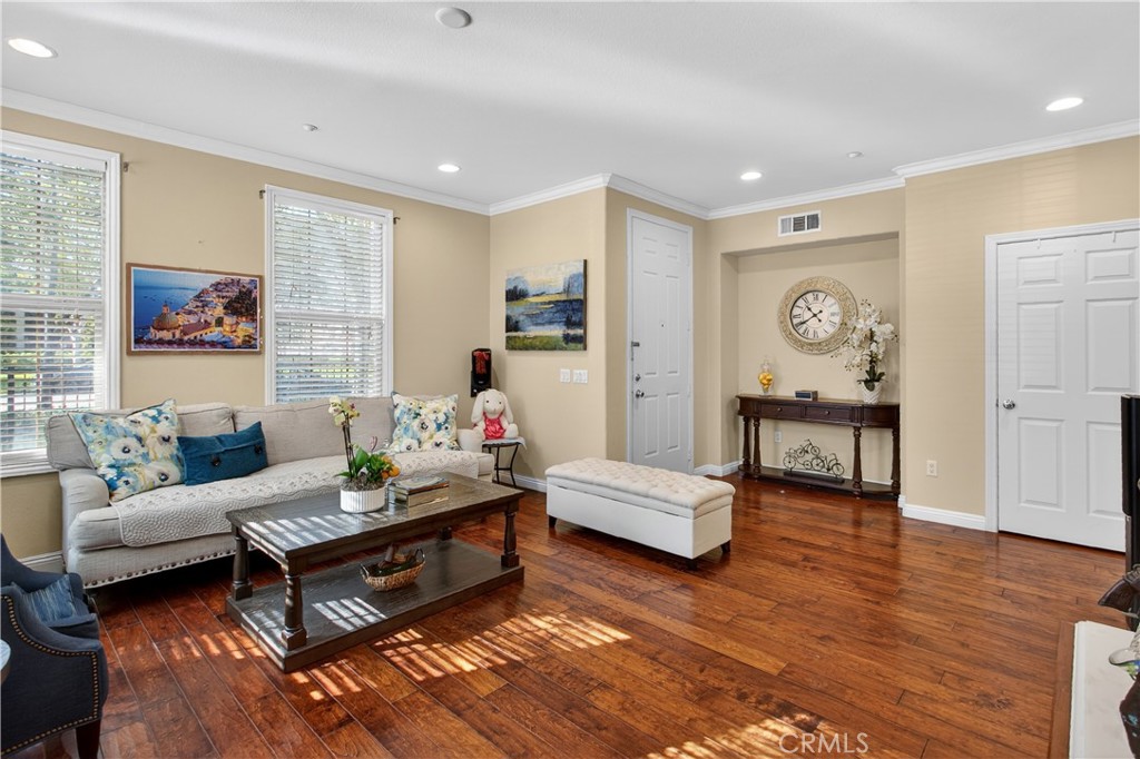 43 Long Meadow