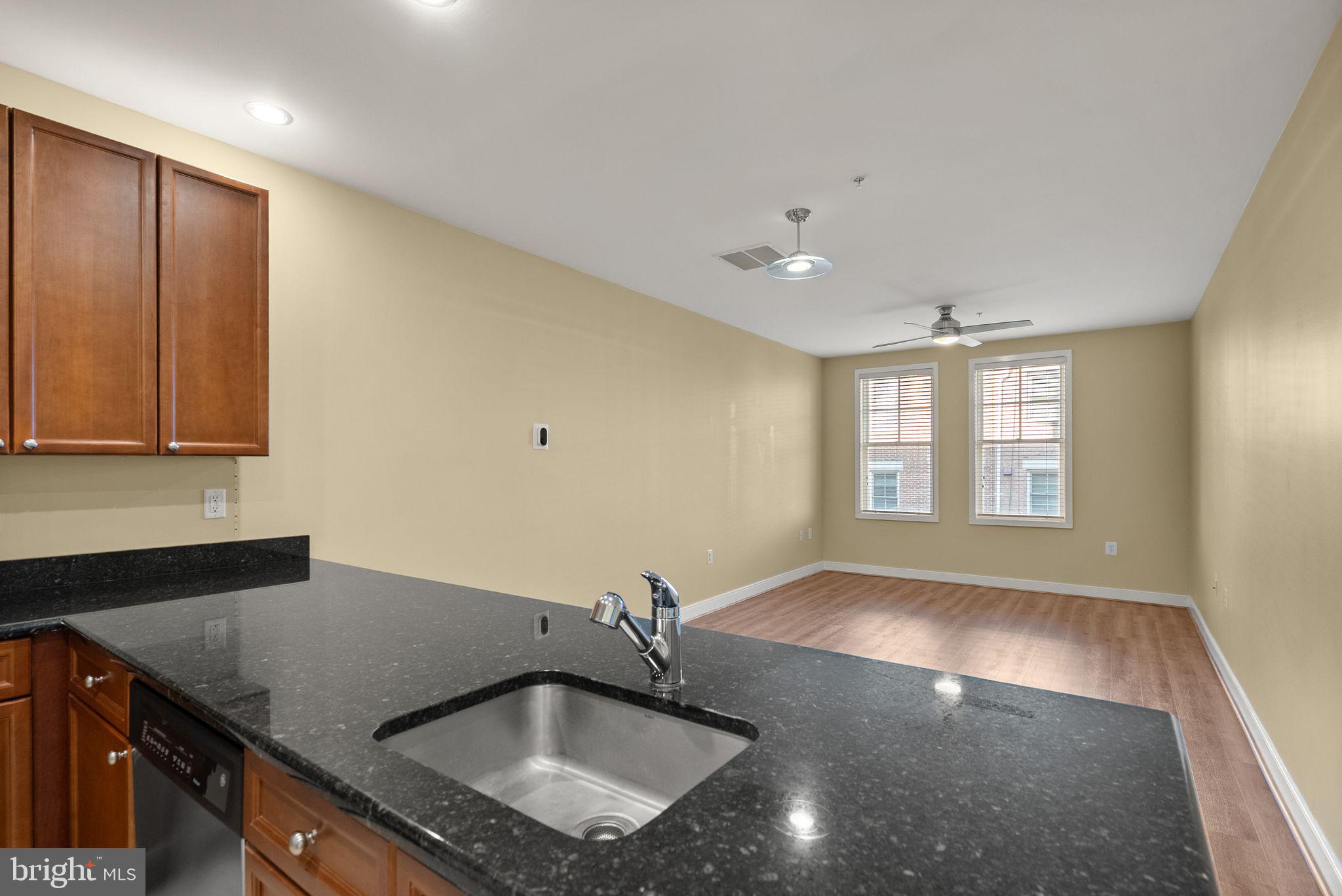 181 E REED AVENUE 206