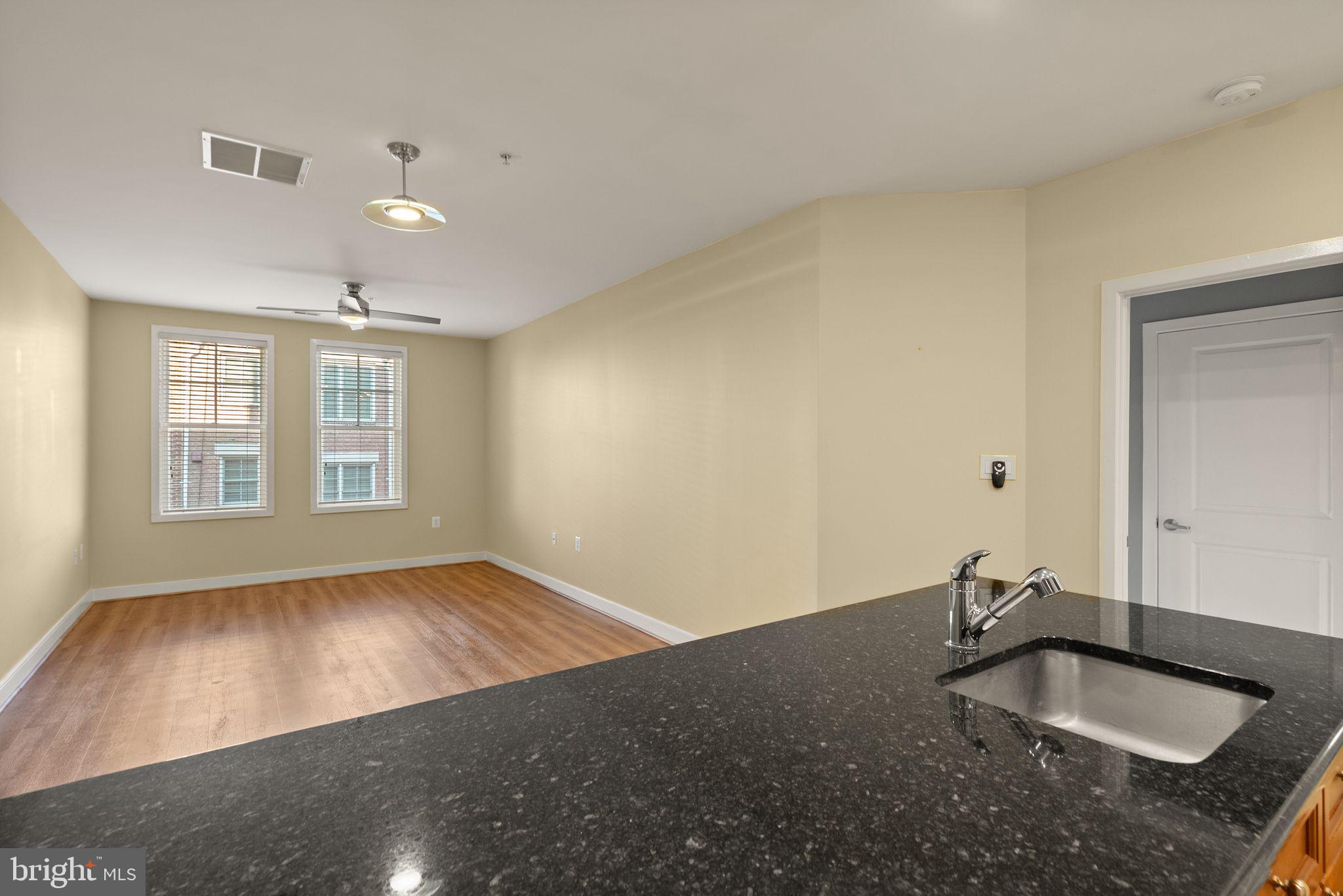181 E REED AVENUE 206