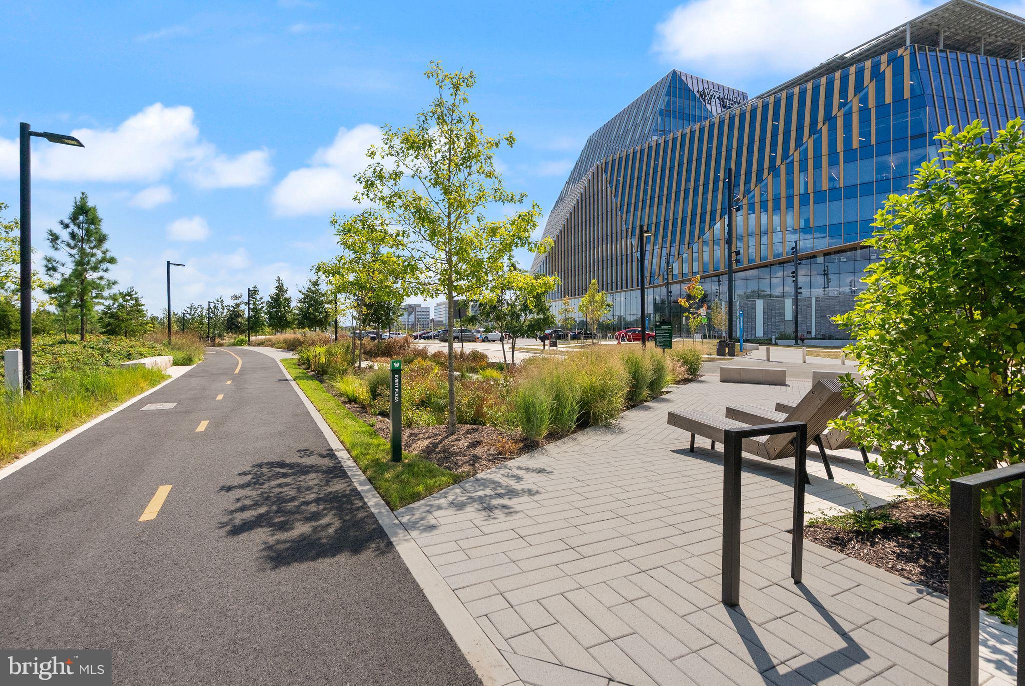 181 E REED AVENUE 206