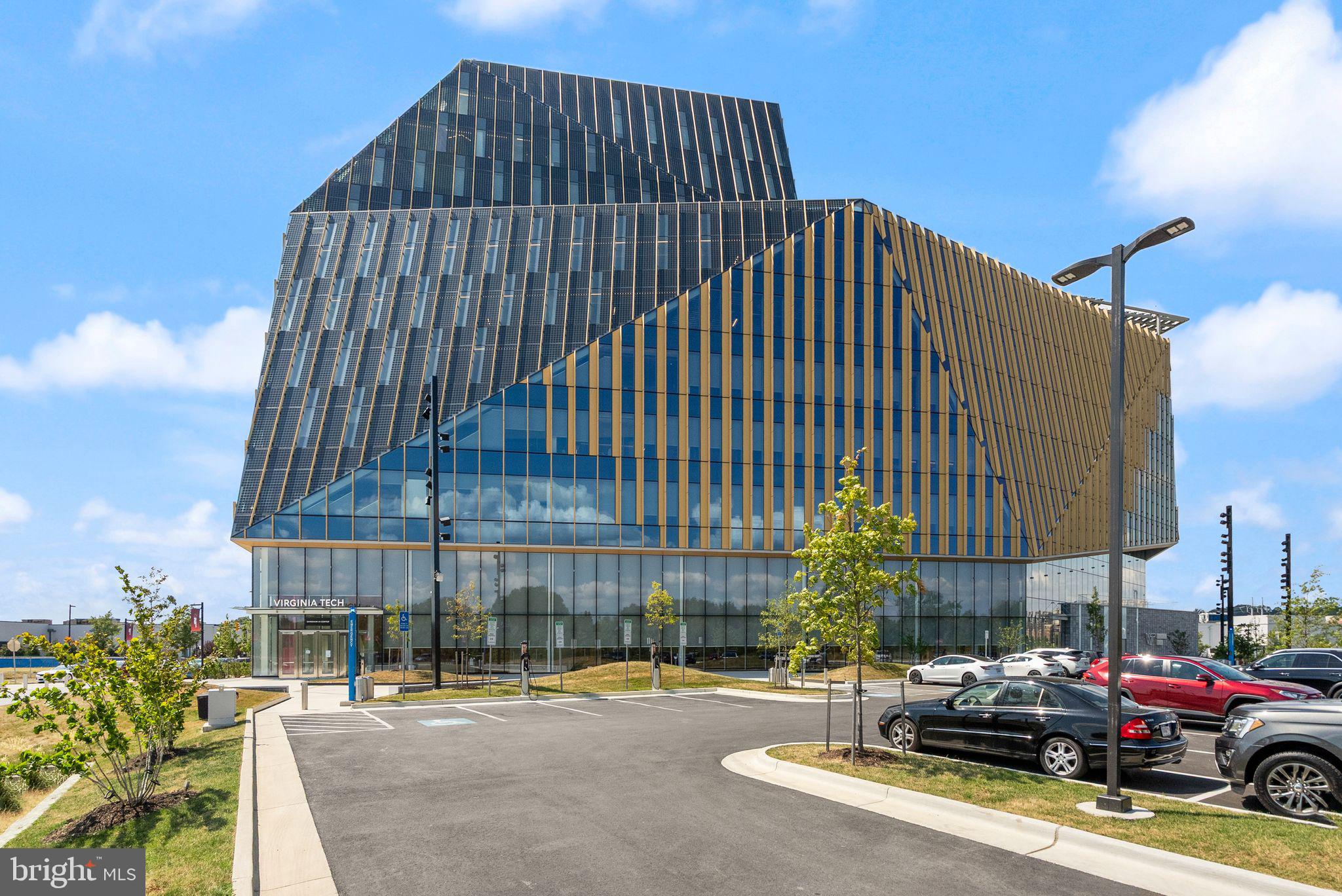 181 E REED AVENUE 206