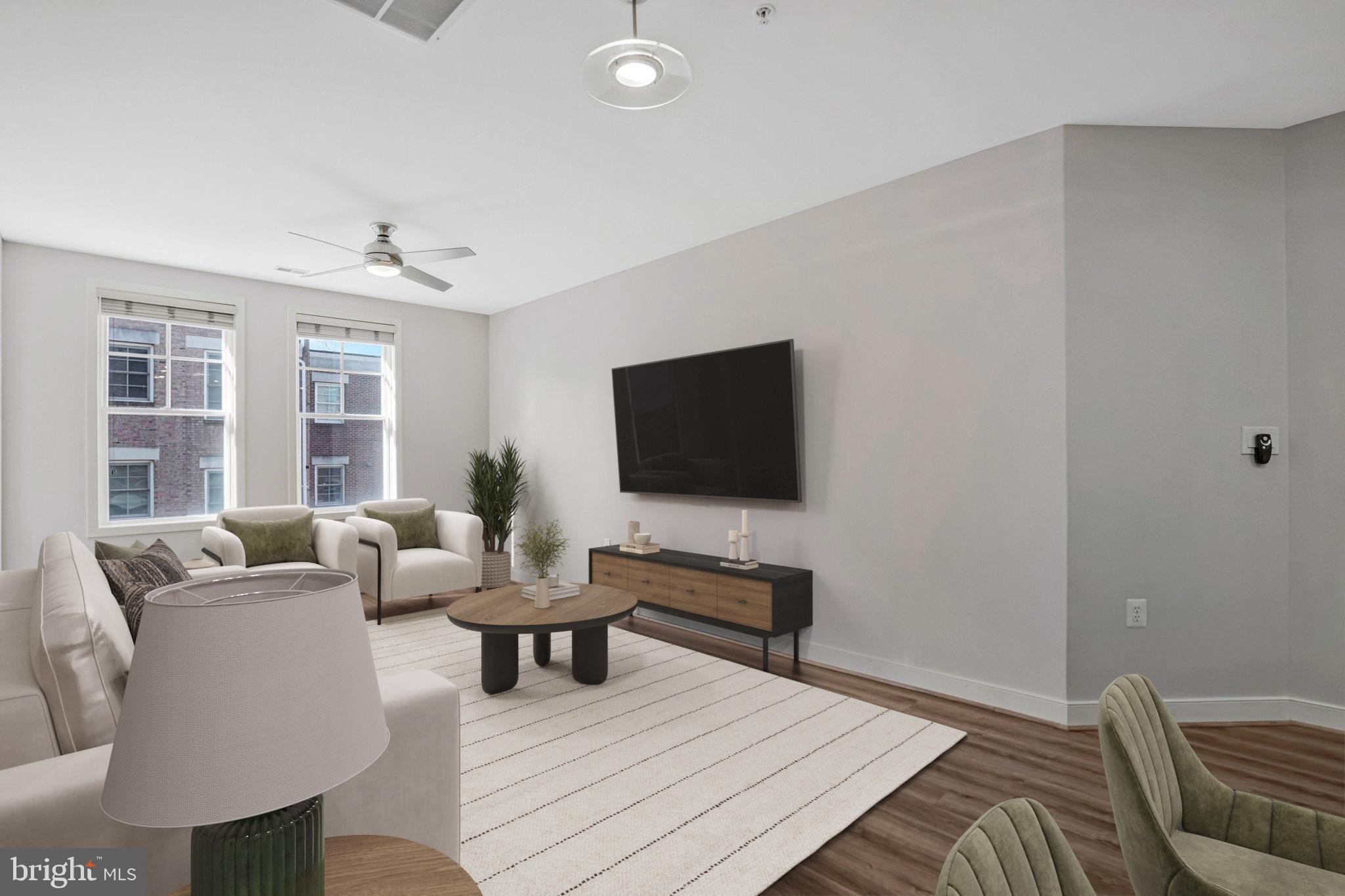 181 E REED AVENUE 206