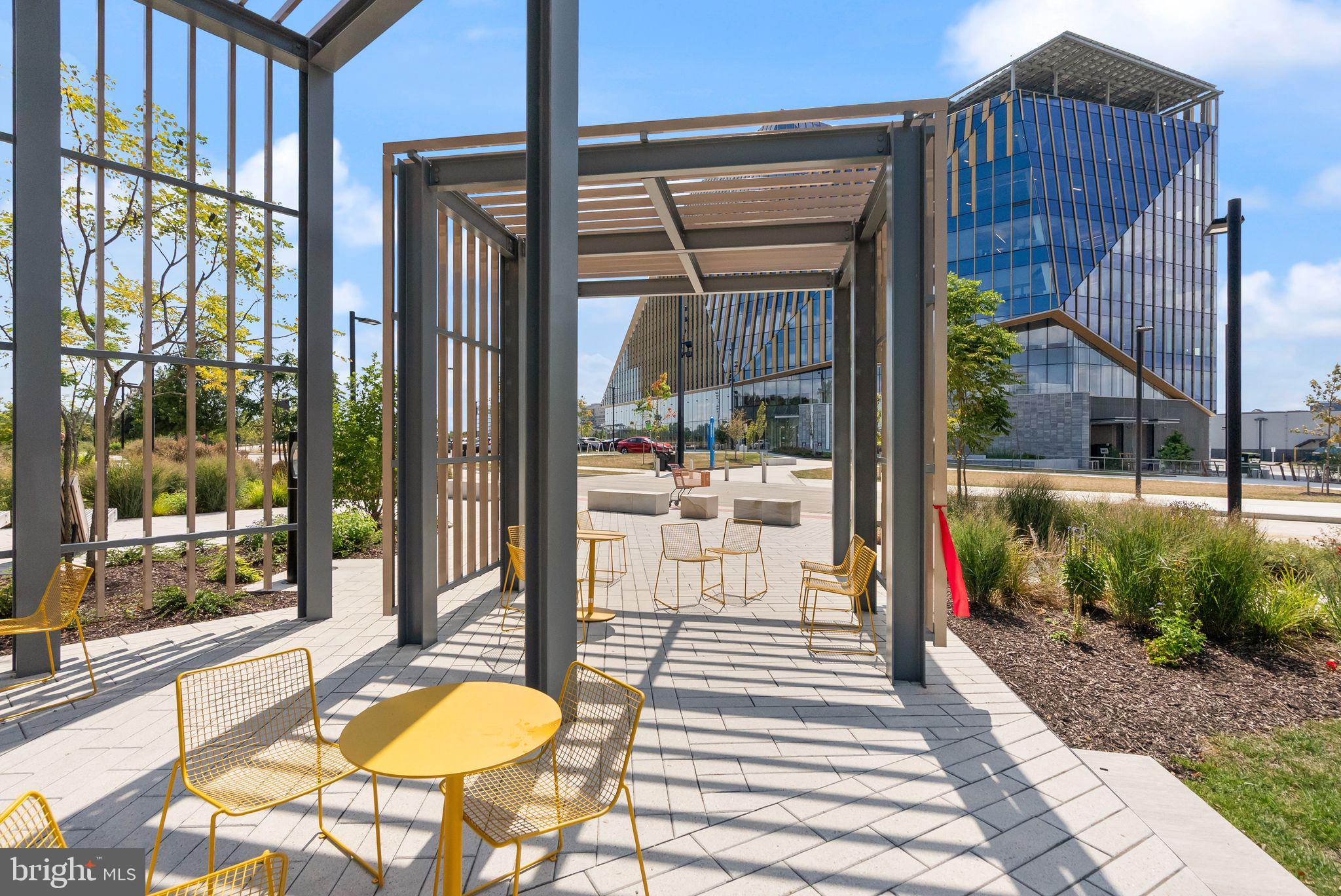 181 E REED AVENUE 206