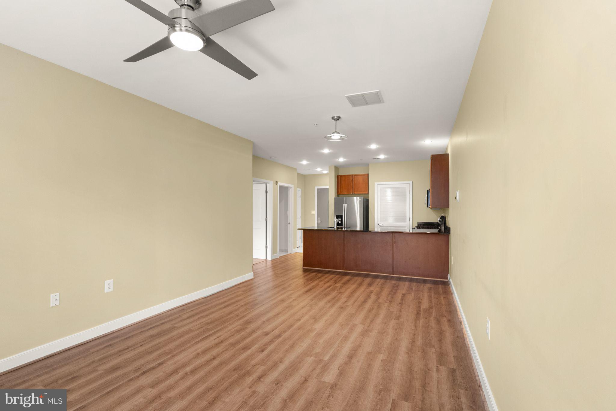 181 E REED AVENUE 206