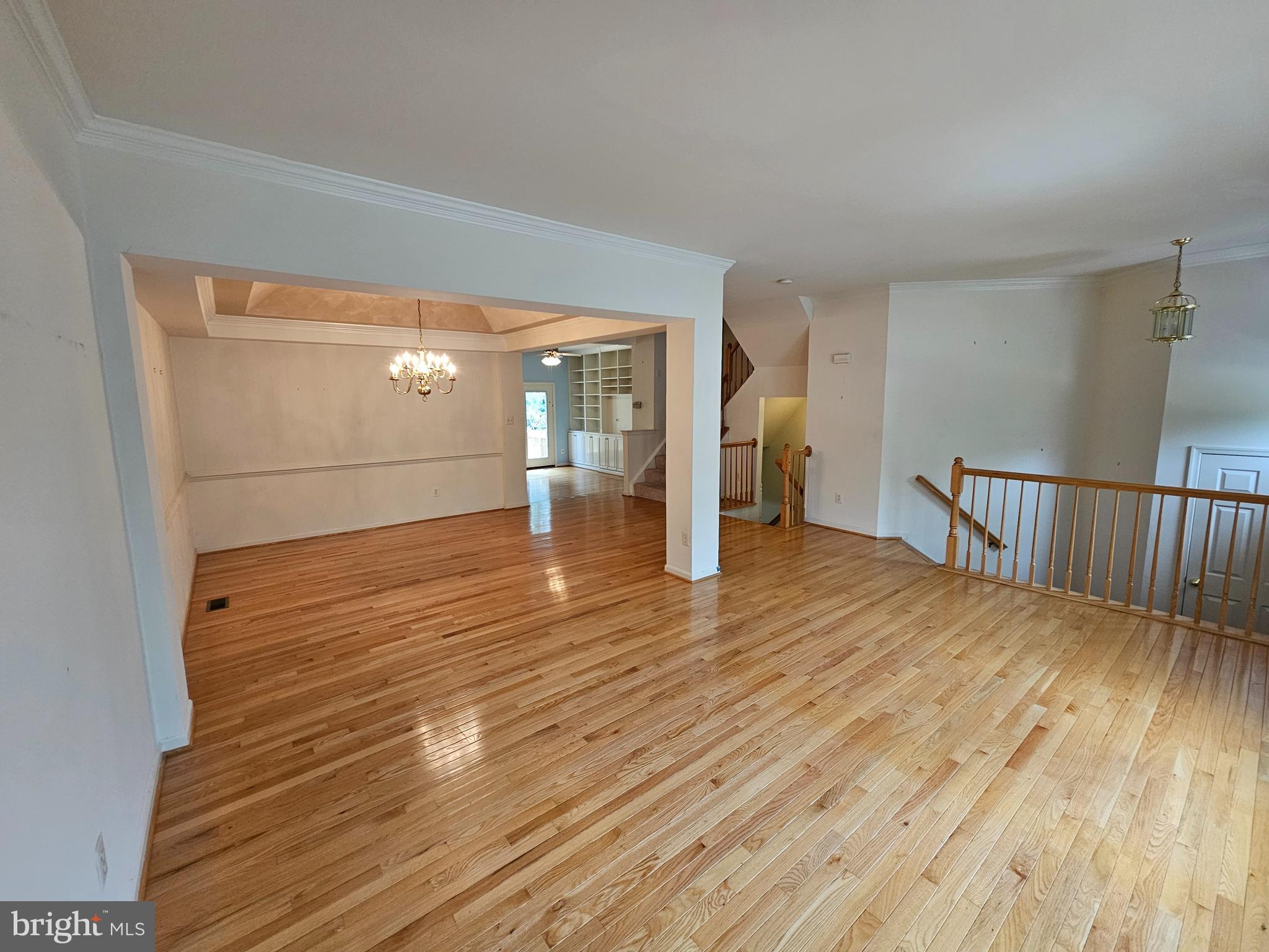 10450 COURTNEY DRIVE