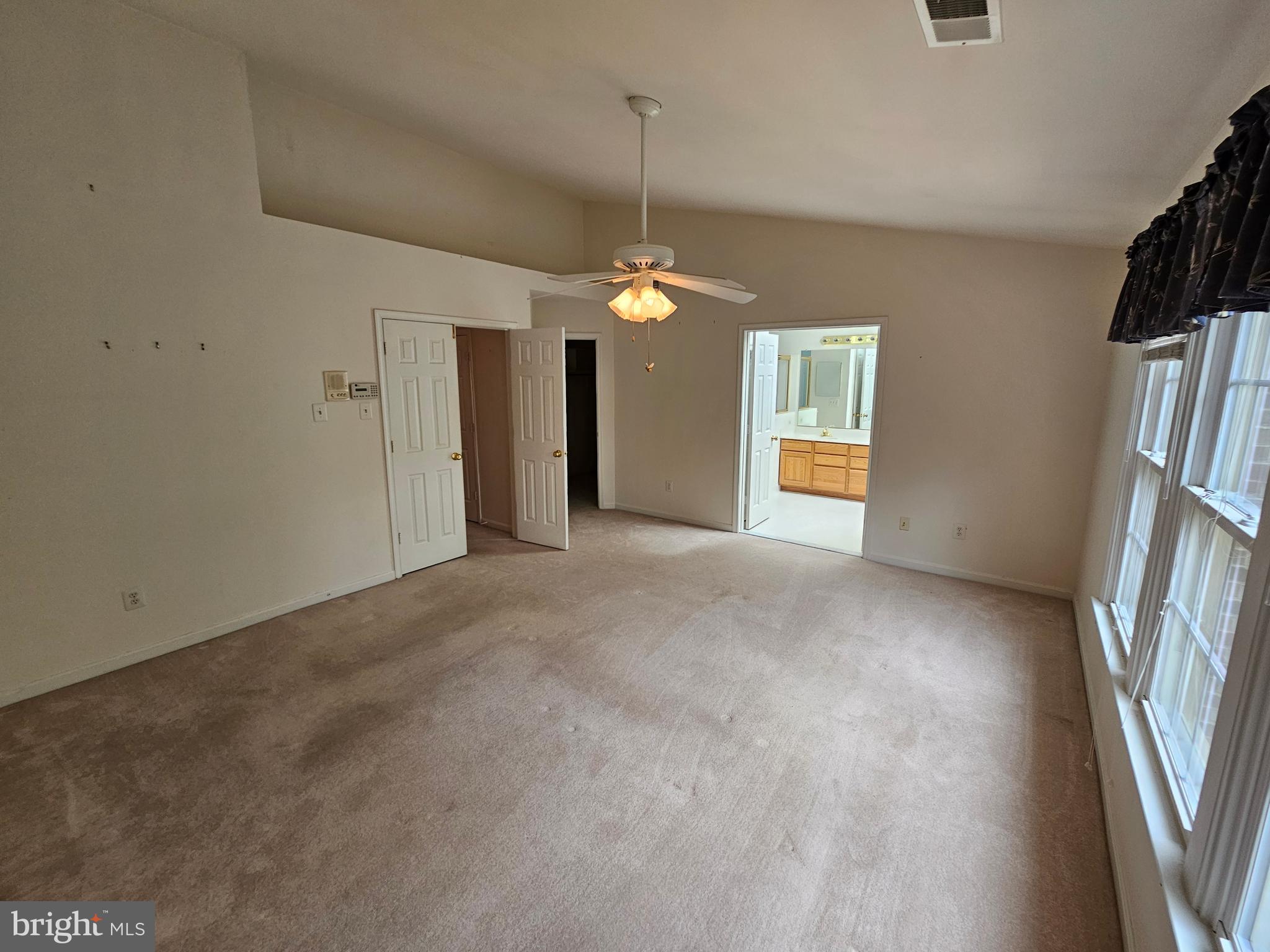10450 COURTNEY DRIVE