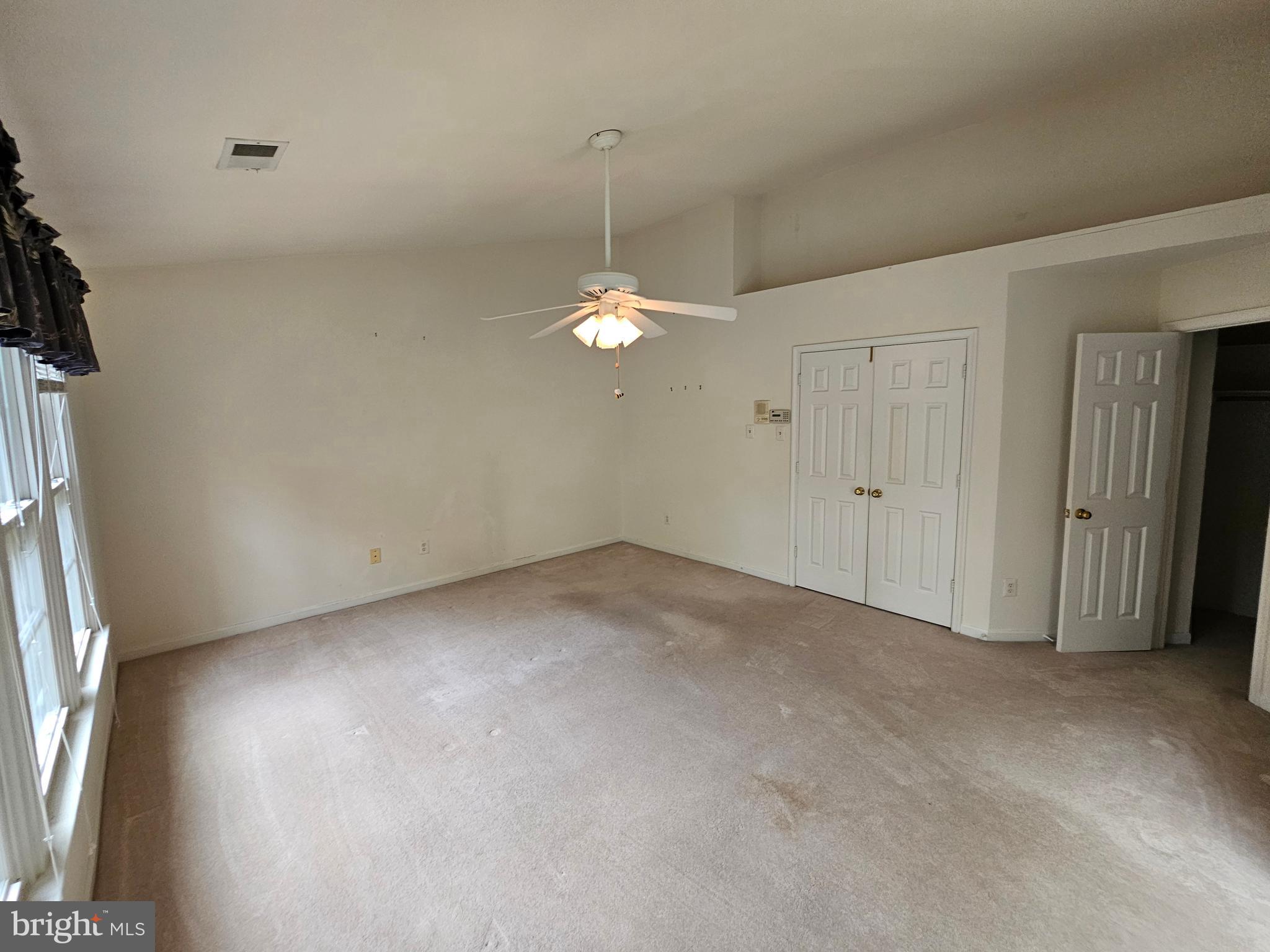 10450 COURTNEY DRIVE
