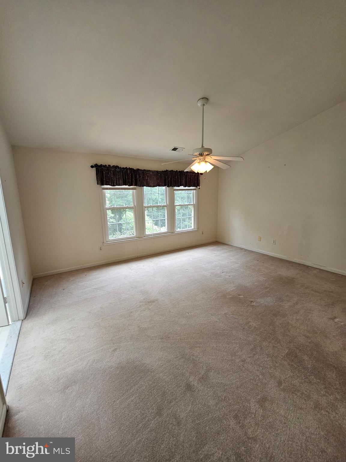 10450 COURTNEY DRIVE